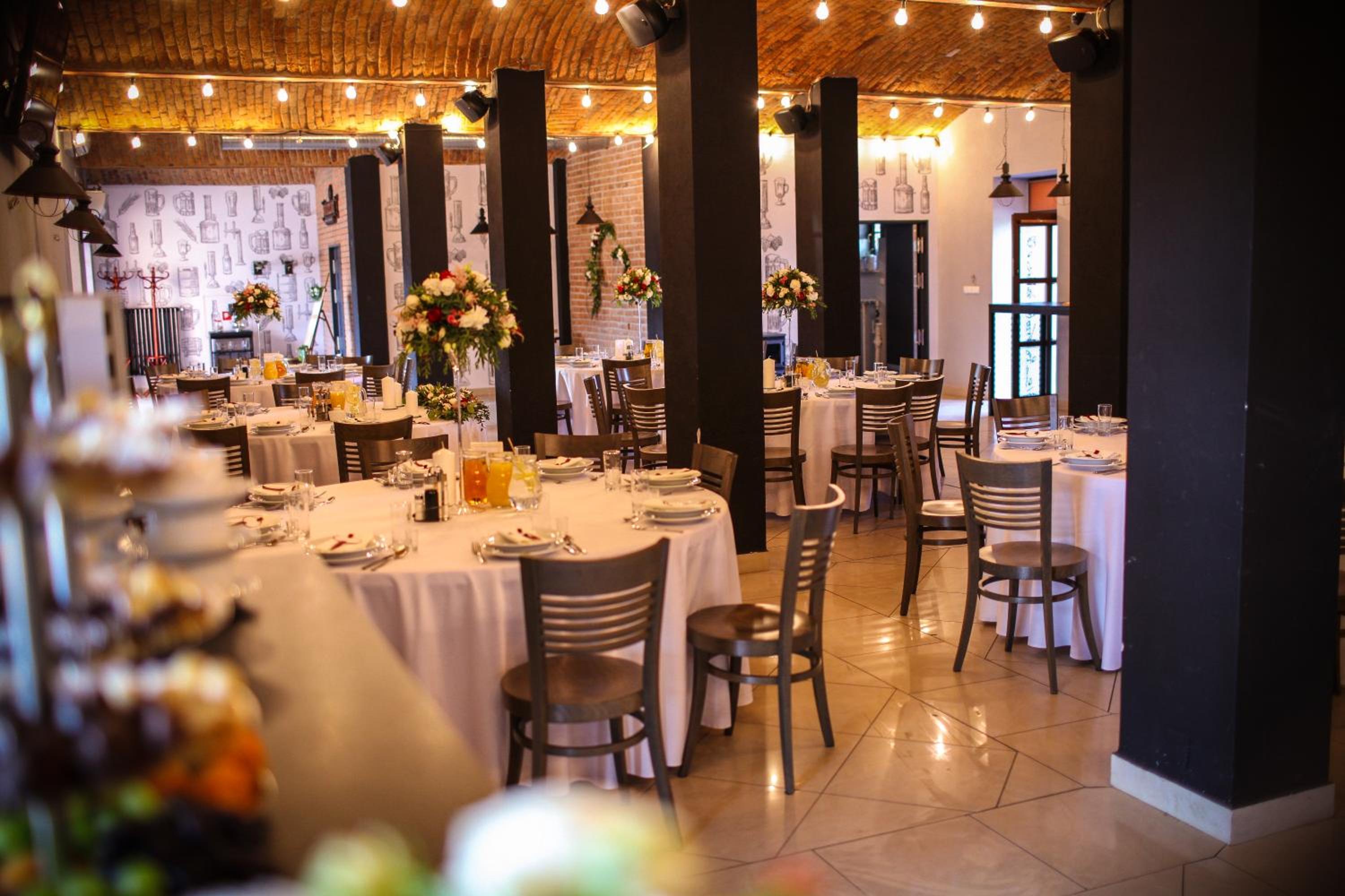 banquet hall