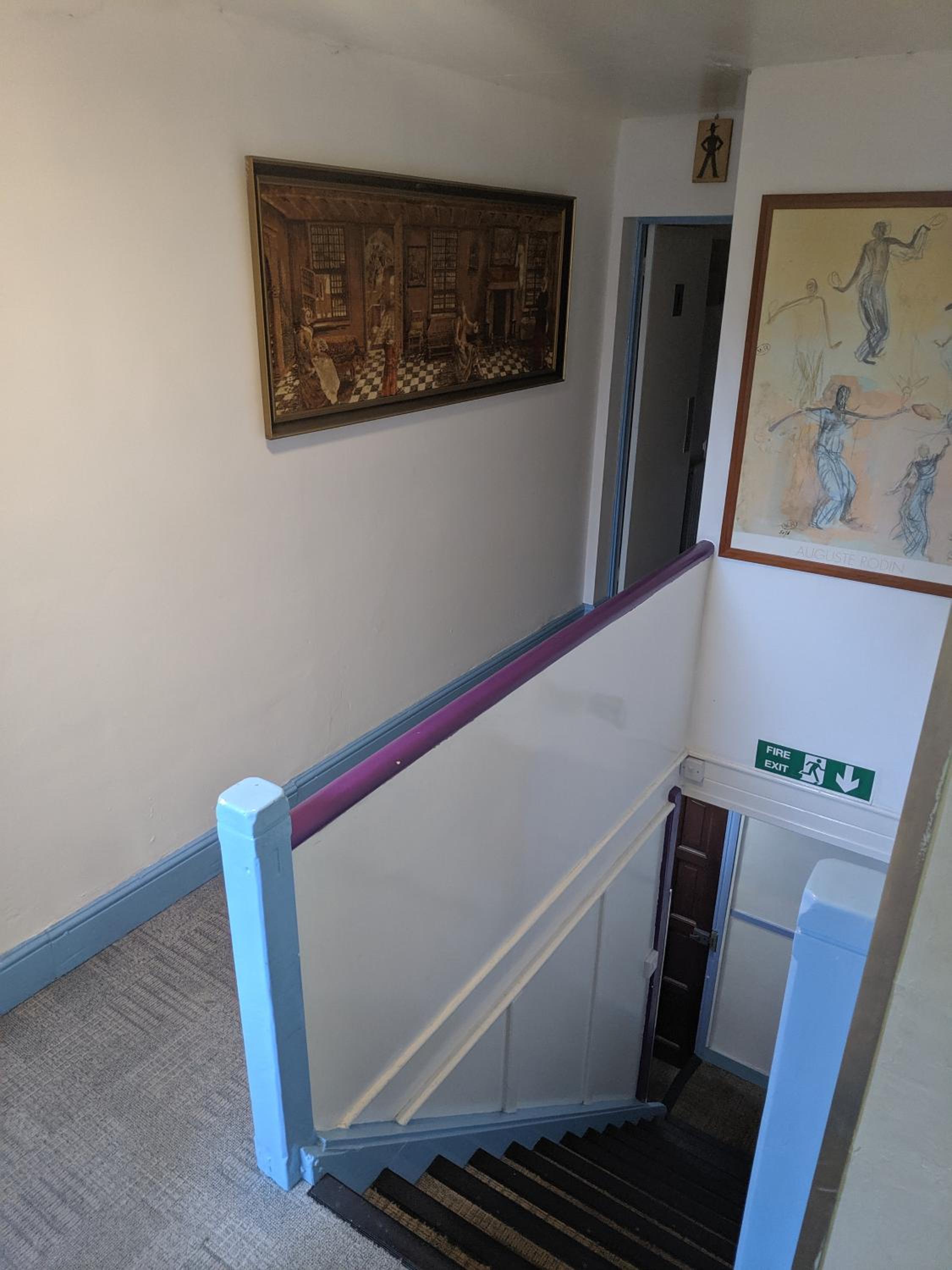 HARLOW INTERNATIONAL HOSTEL - Image 5