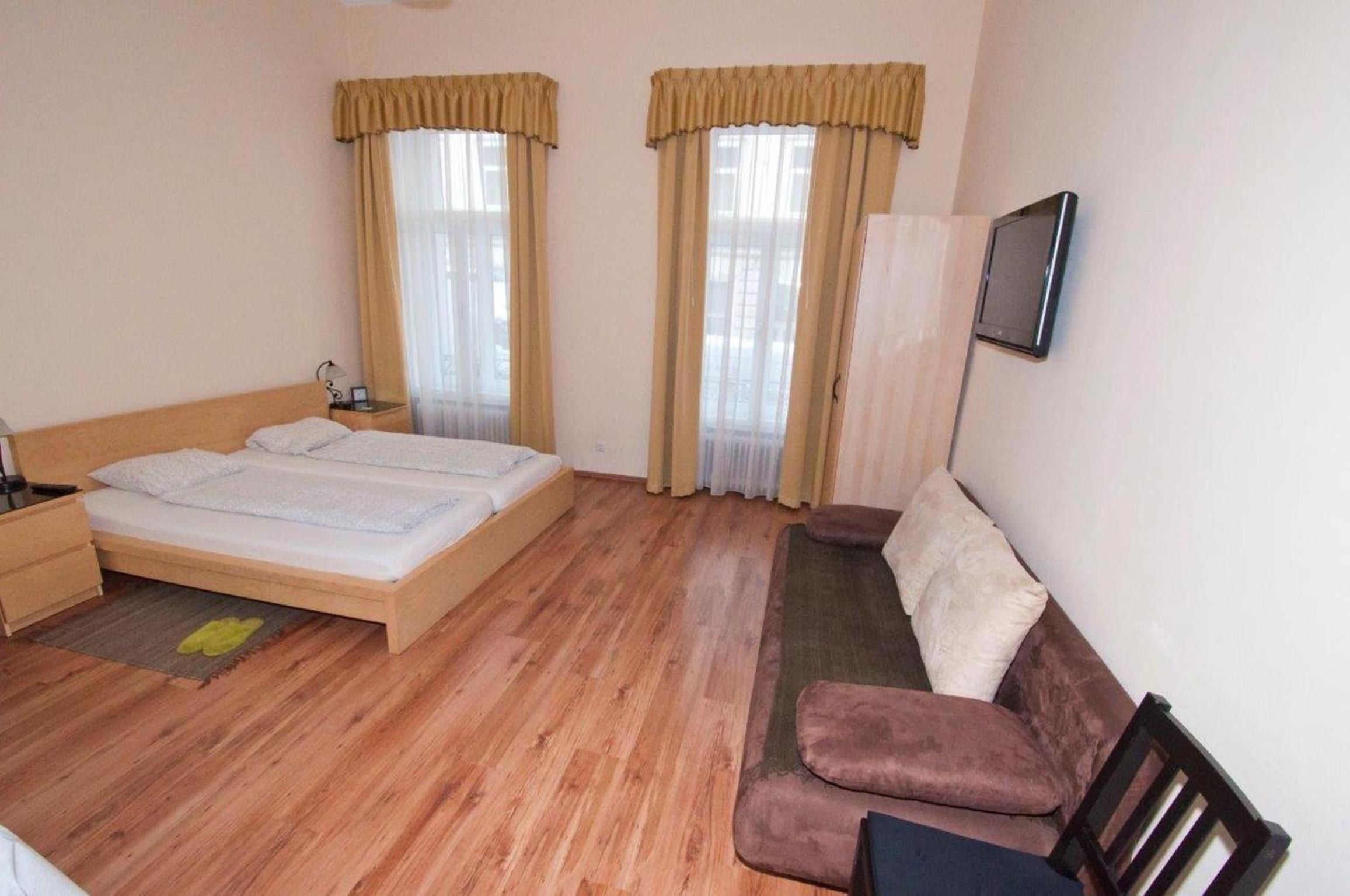 K+T Boardinghouse
