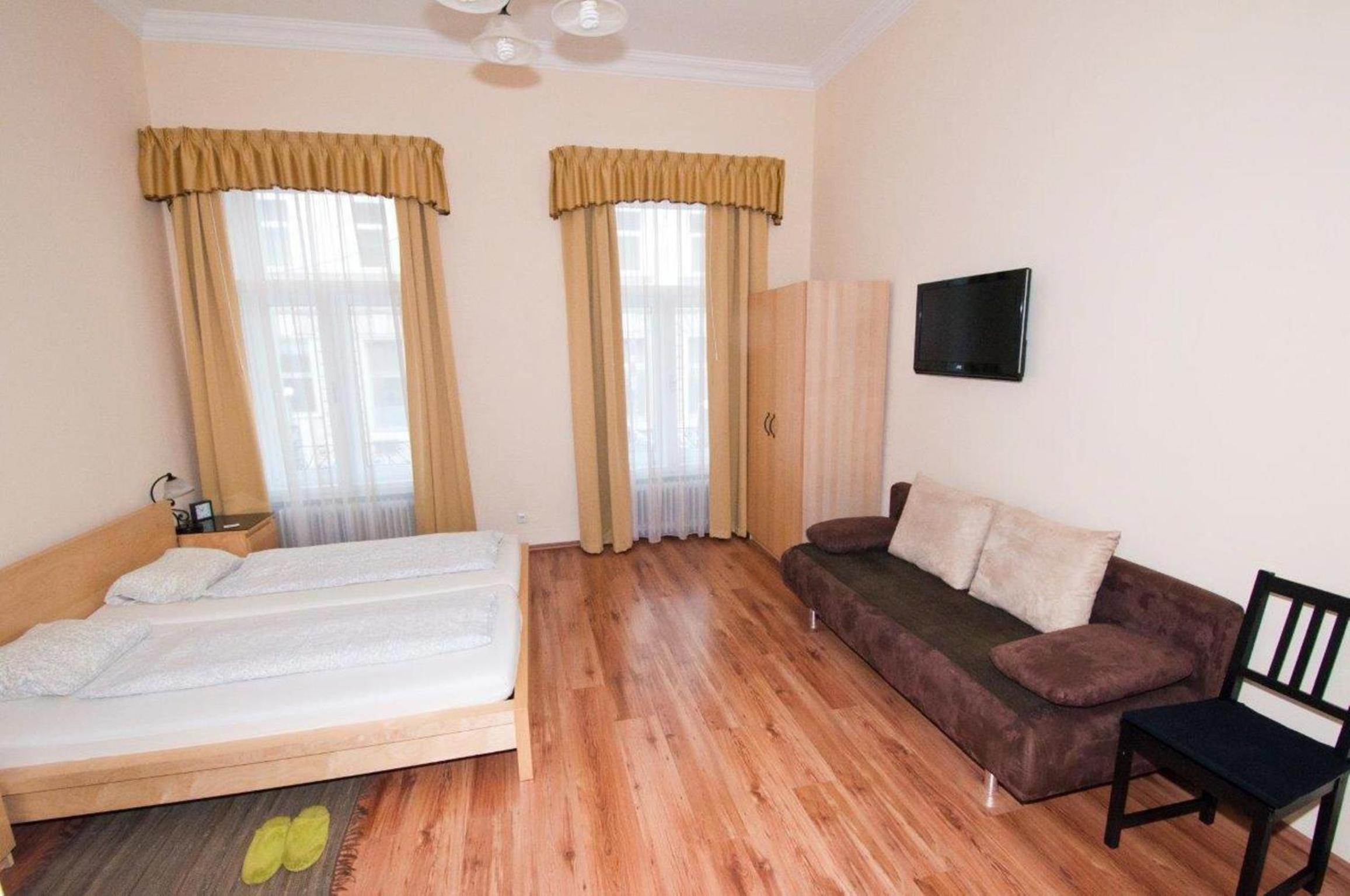 K+T Boardinghouse