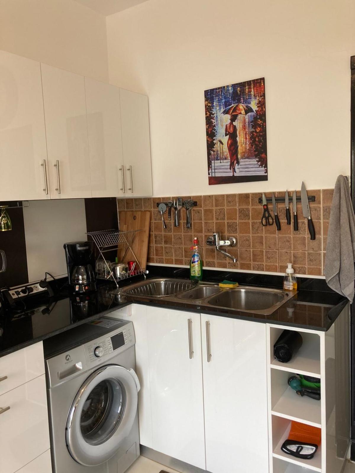 Diar El Rabwa Modern Apartment with Free WiFi and Private Balcony view 4
