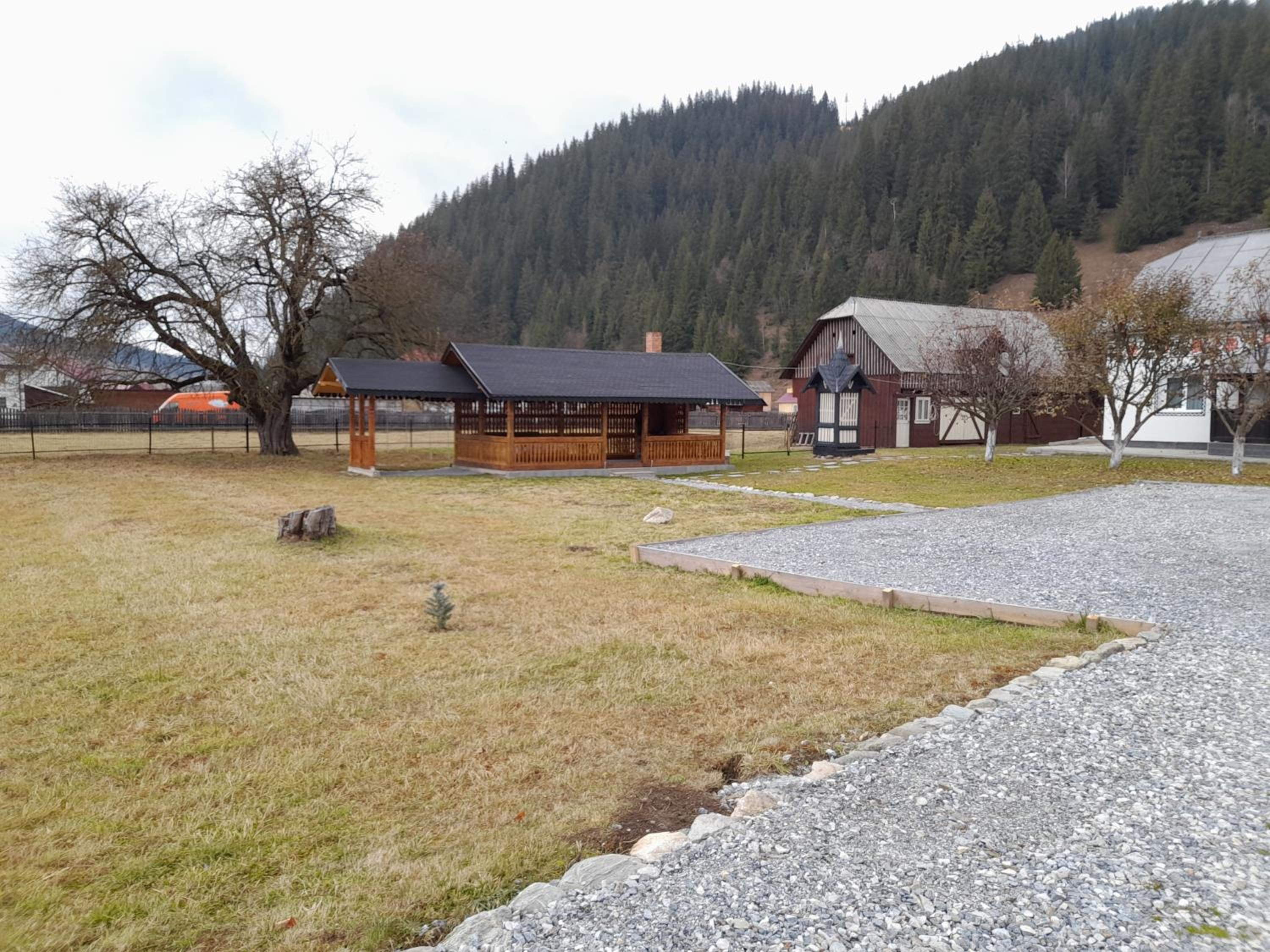 Casa Dumitru si Elena Ciocanesti Bucovina view 5