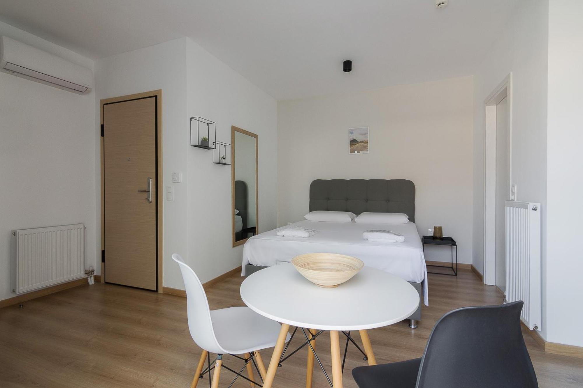 Leochares Lifestyle Apartments - Self check-in