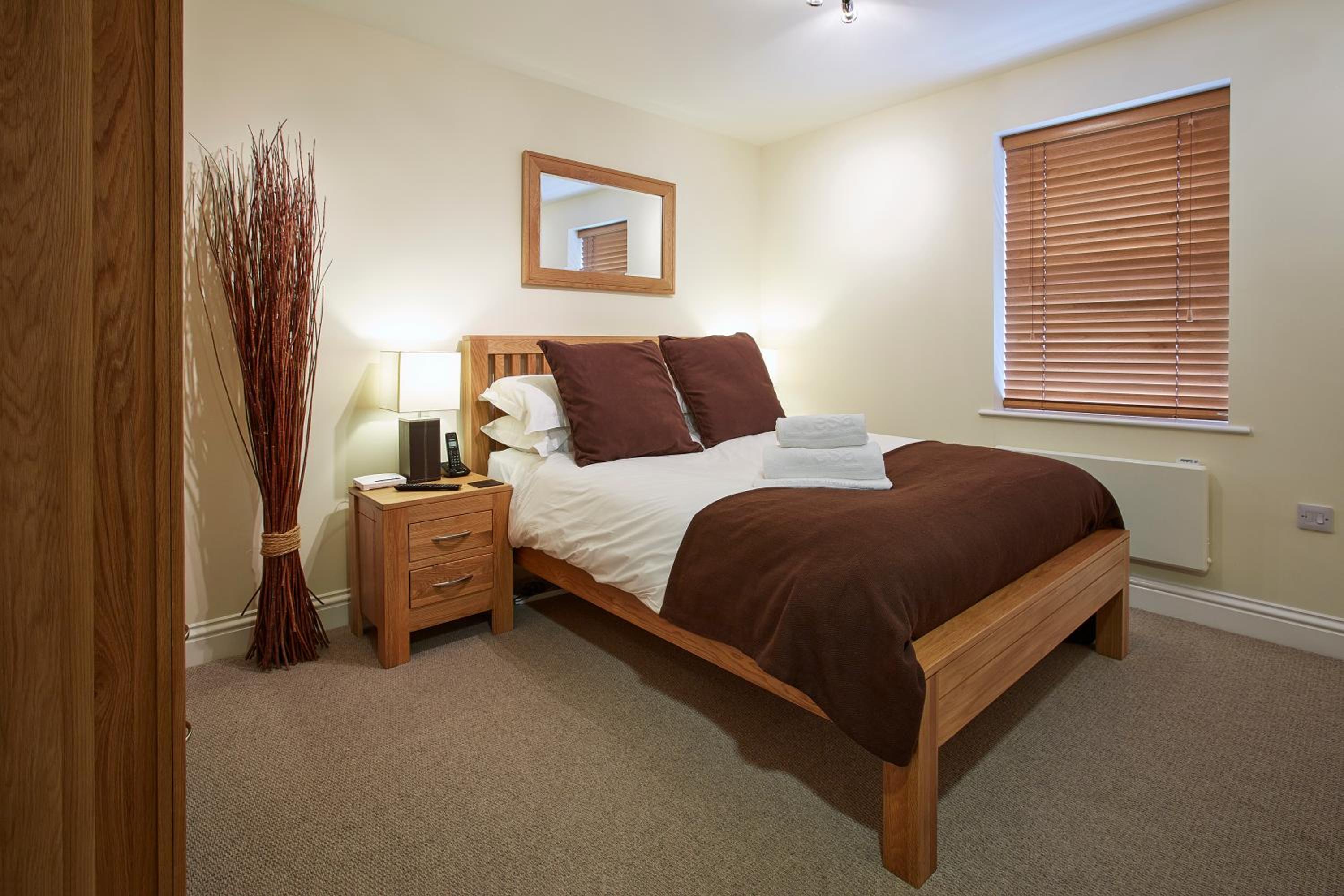 Swan Place Apartments By Viridian Apartments