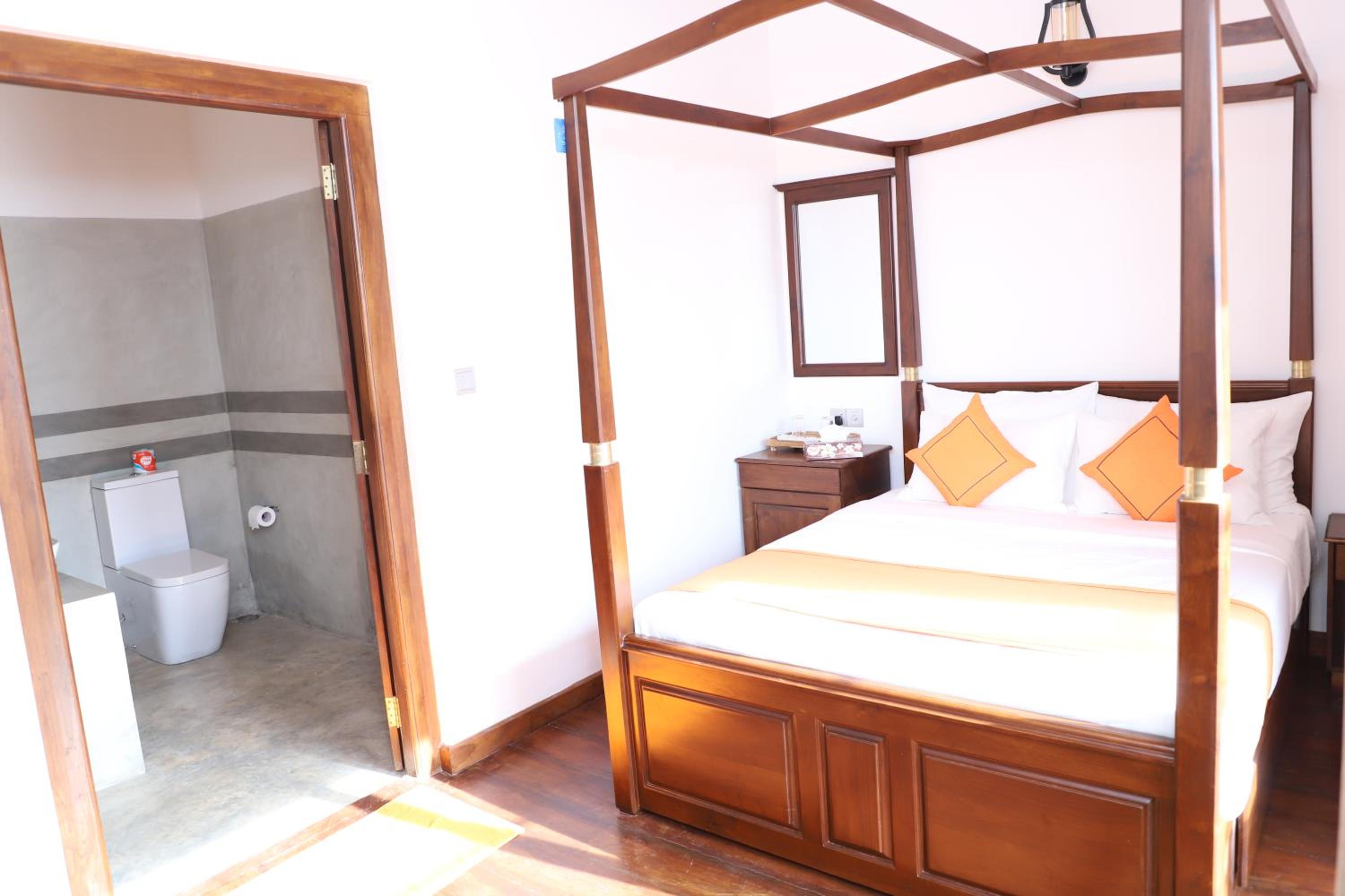 The Dutch Boutique, Galle - 17