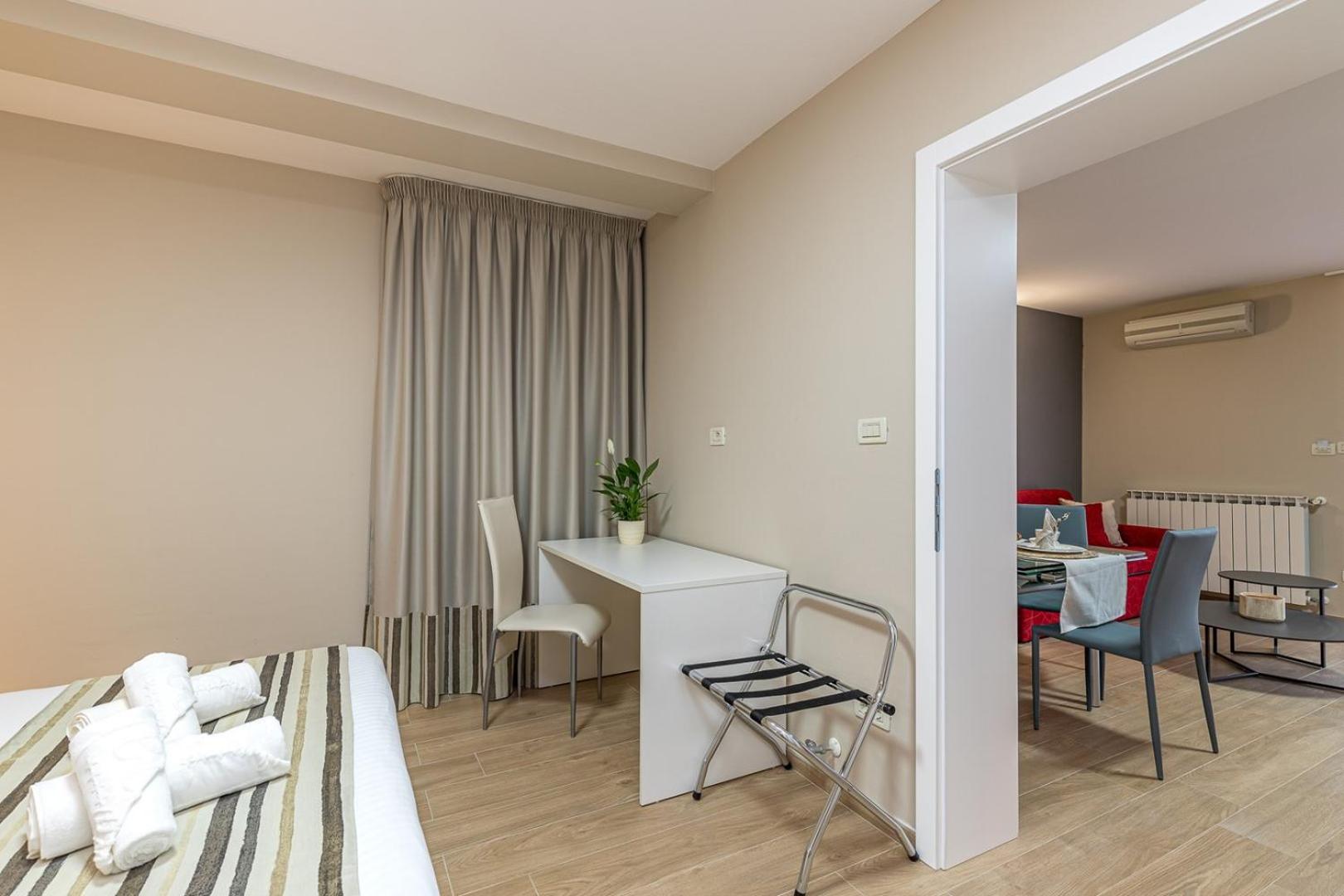 Apartment Complex Irena with Pool - Property Image 17