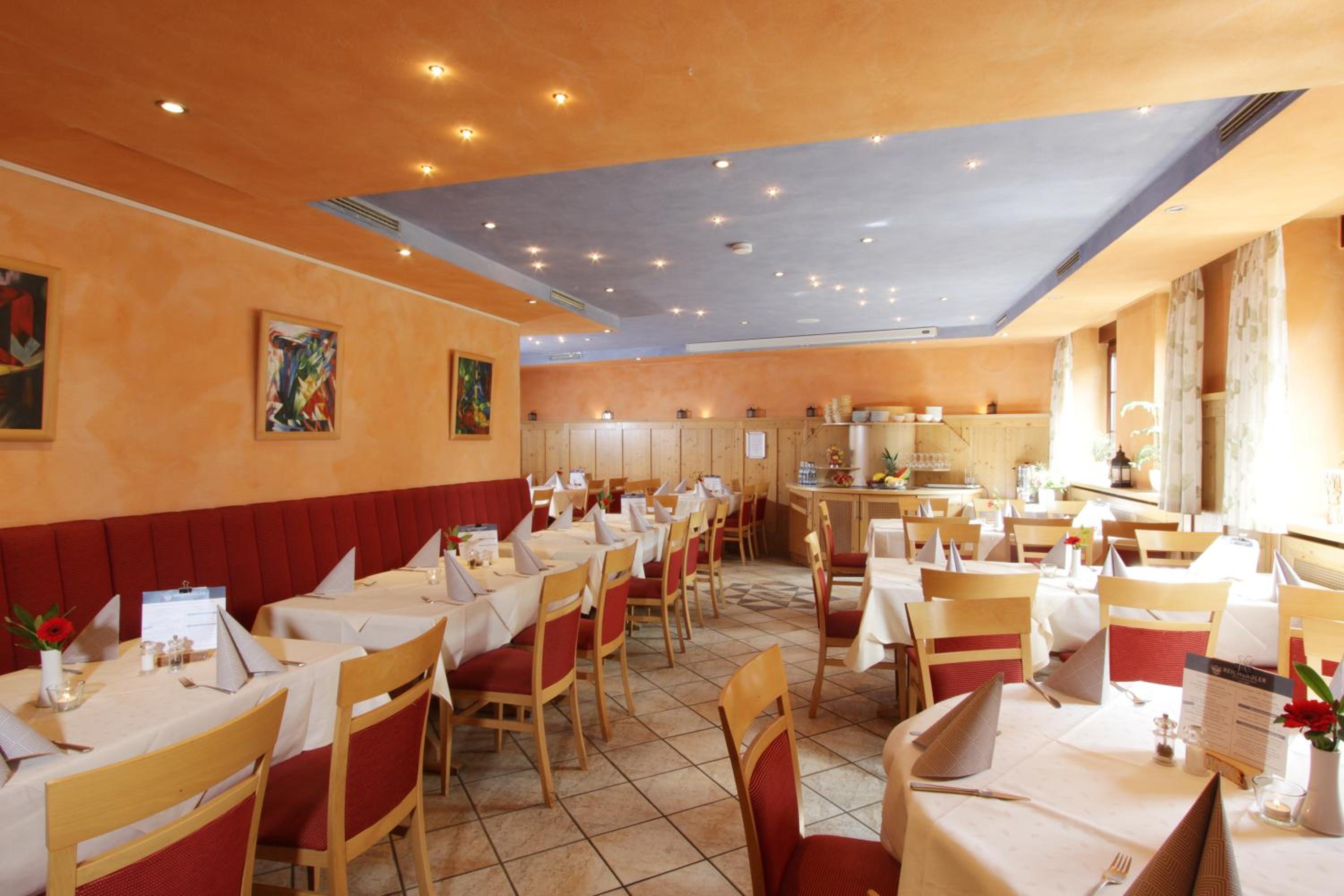 REINHARDTs HOTEL - Property Image 22