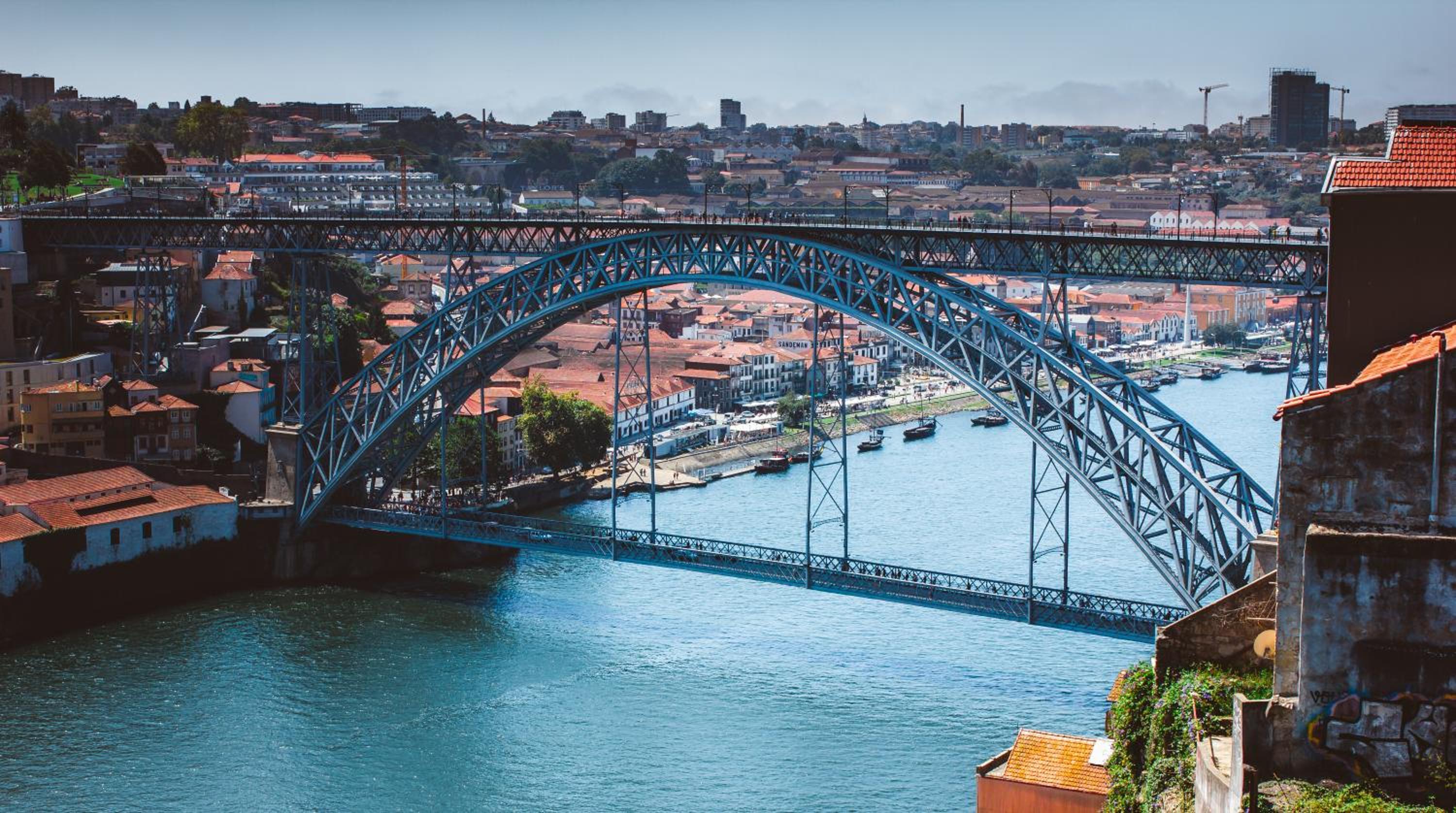 Porto Insight Cedofeita- Parking, Balconies & AC view 4