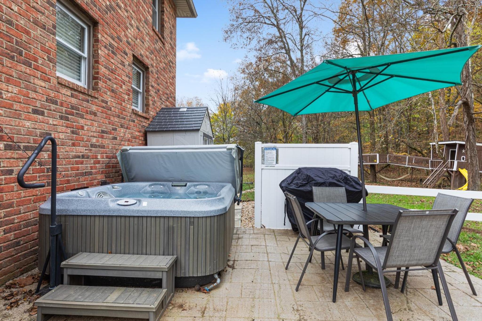 Brenda Lee History 2BR Villa Pool Hot Tub view 2