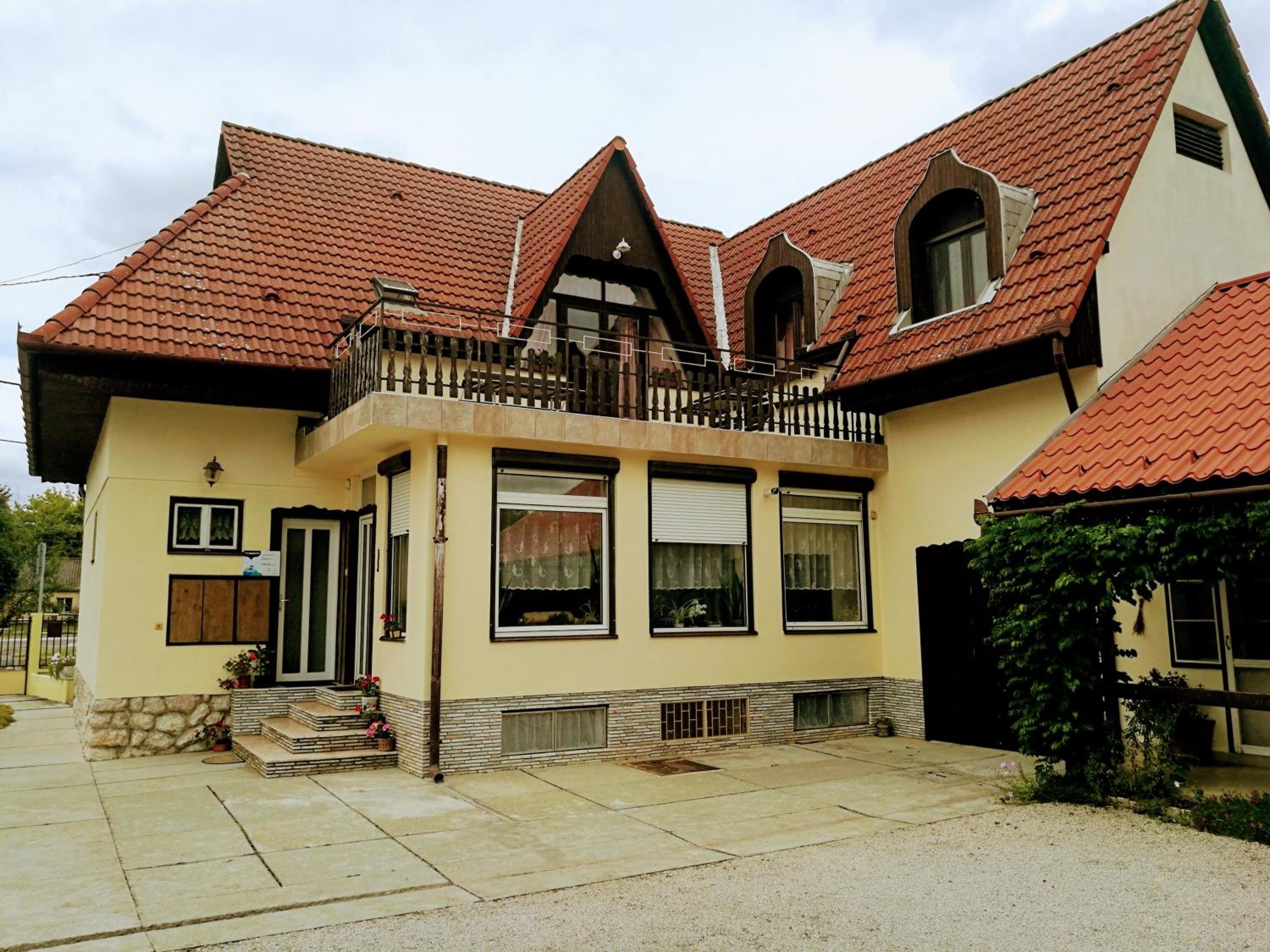 Photo 43