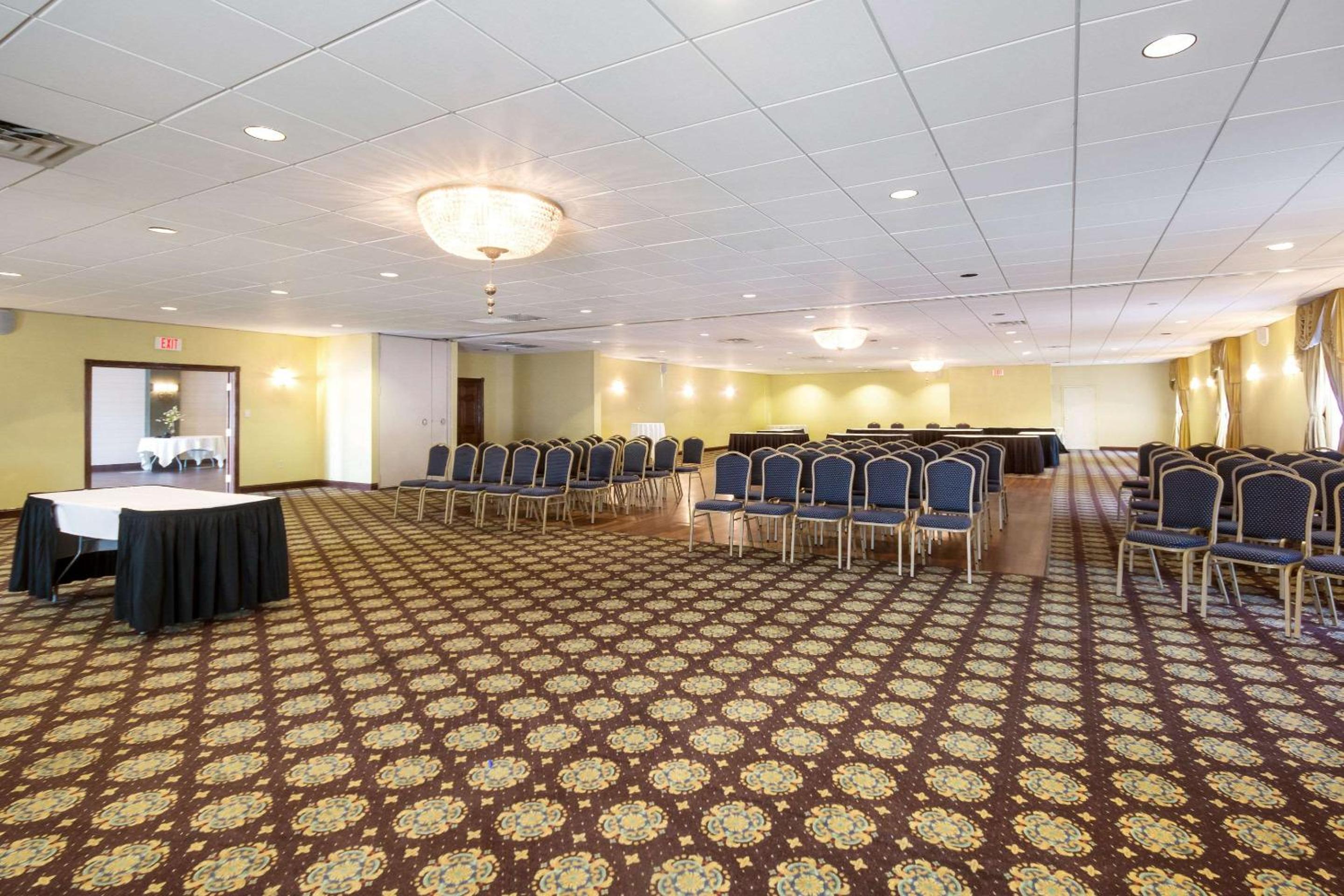 Exton Hotel and Conference Center - Property Image 5