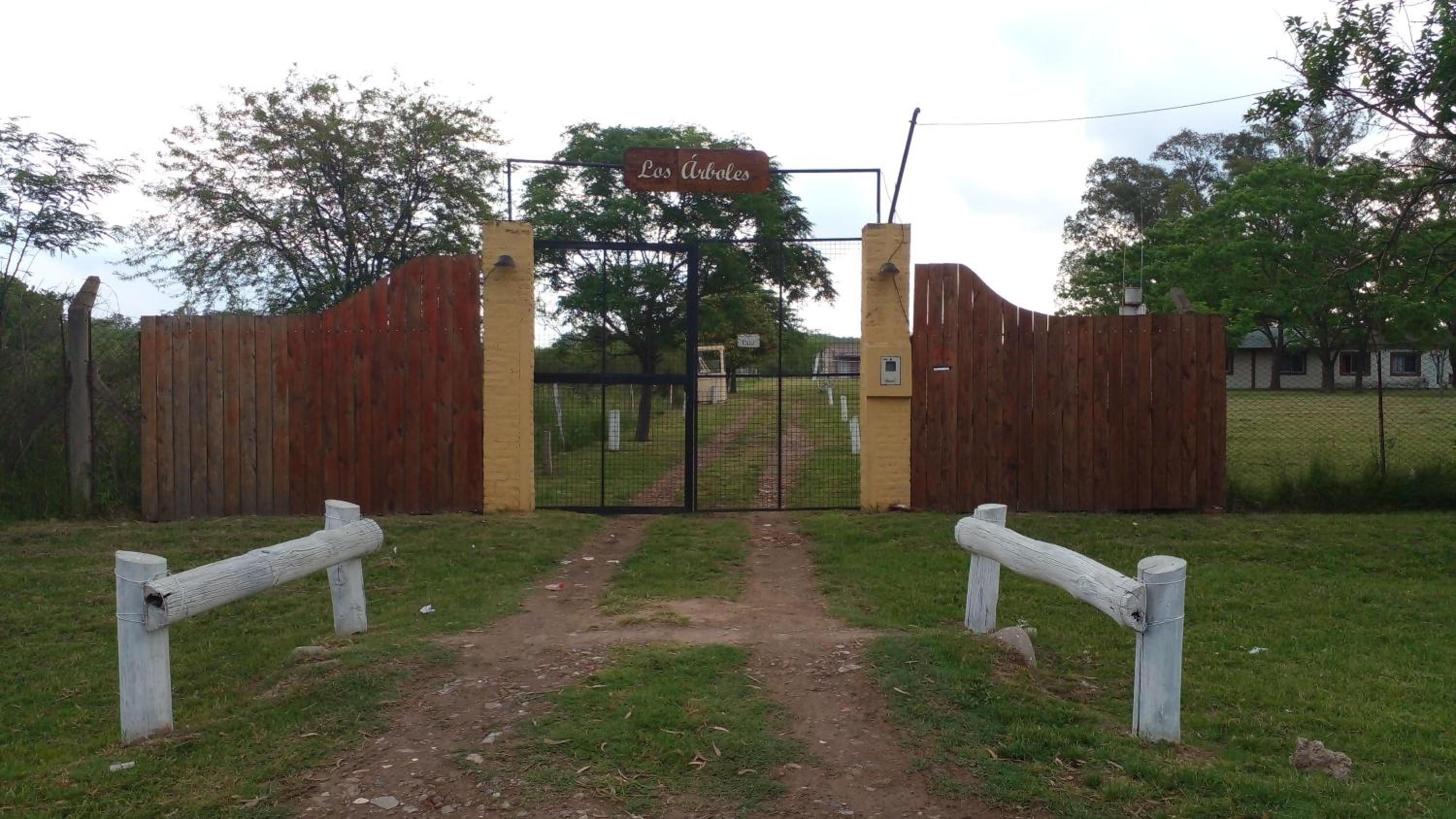 Los Arboles, casa completa a 5 minutos del Aeropuerto Ezeiza