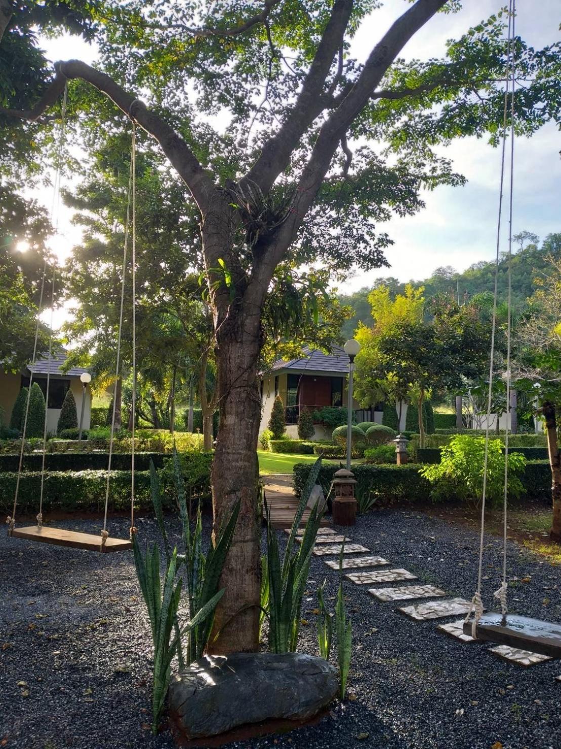 Khaokhab Lodge