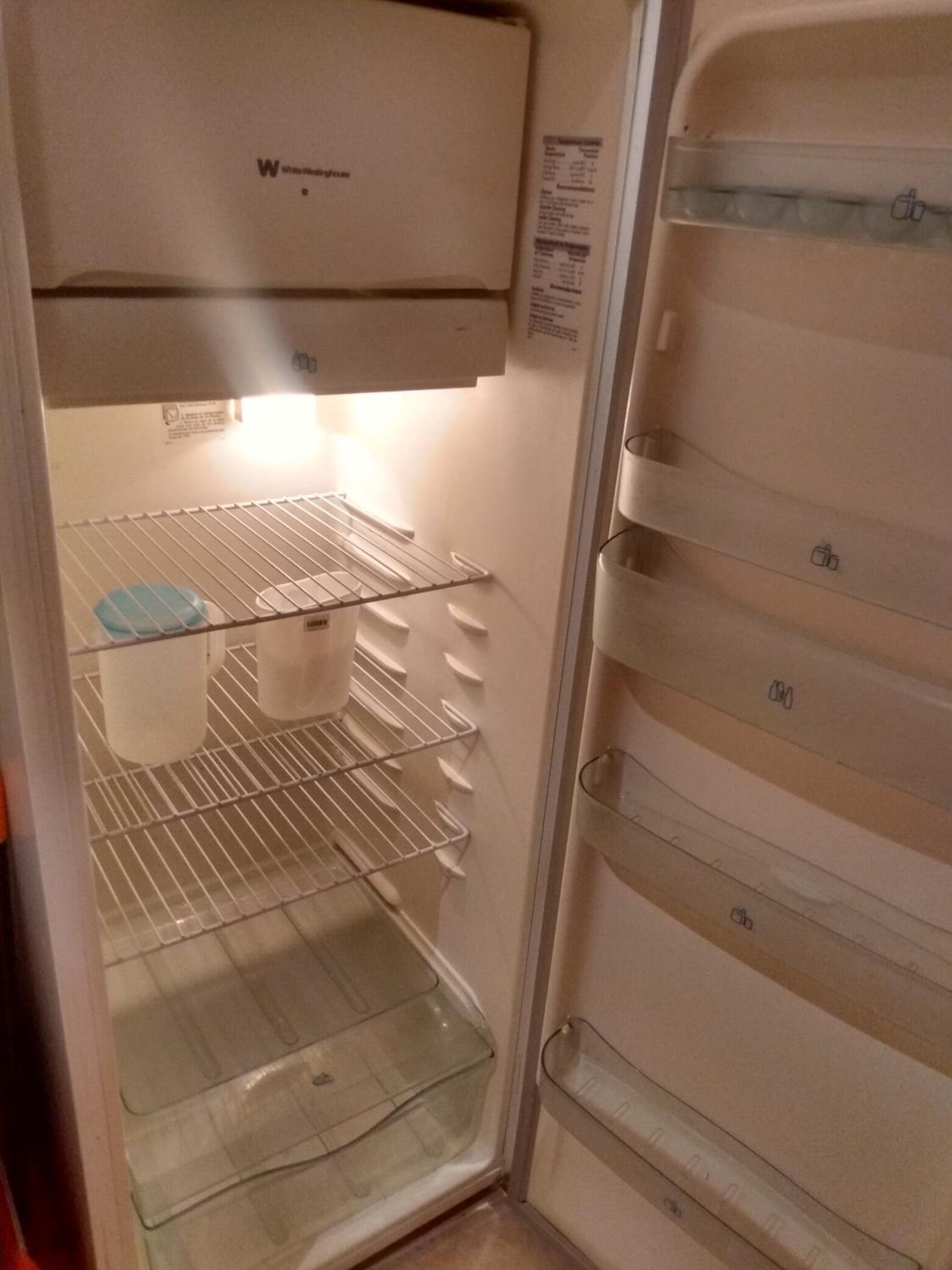 -Excelente departamento, a metros del Shopping Paso del Paraná, vista al río Paraná, cochera techada privada - silencio - ideal para descansar - barrio res