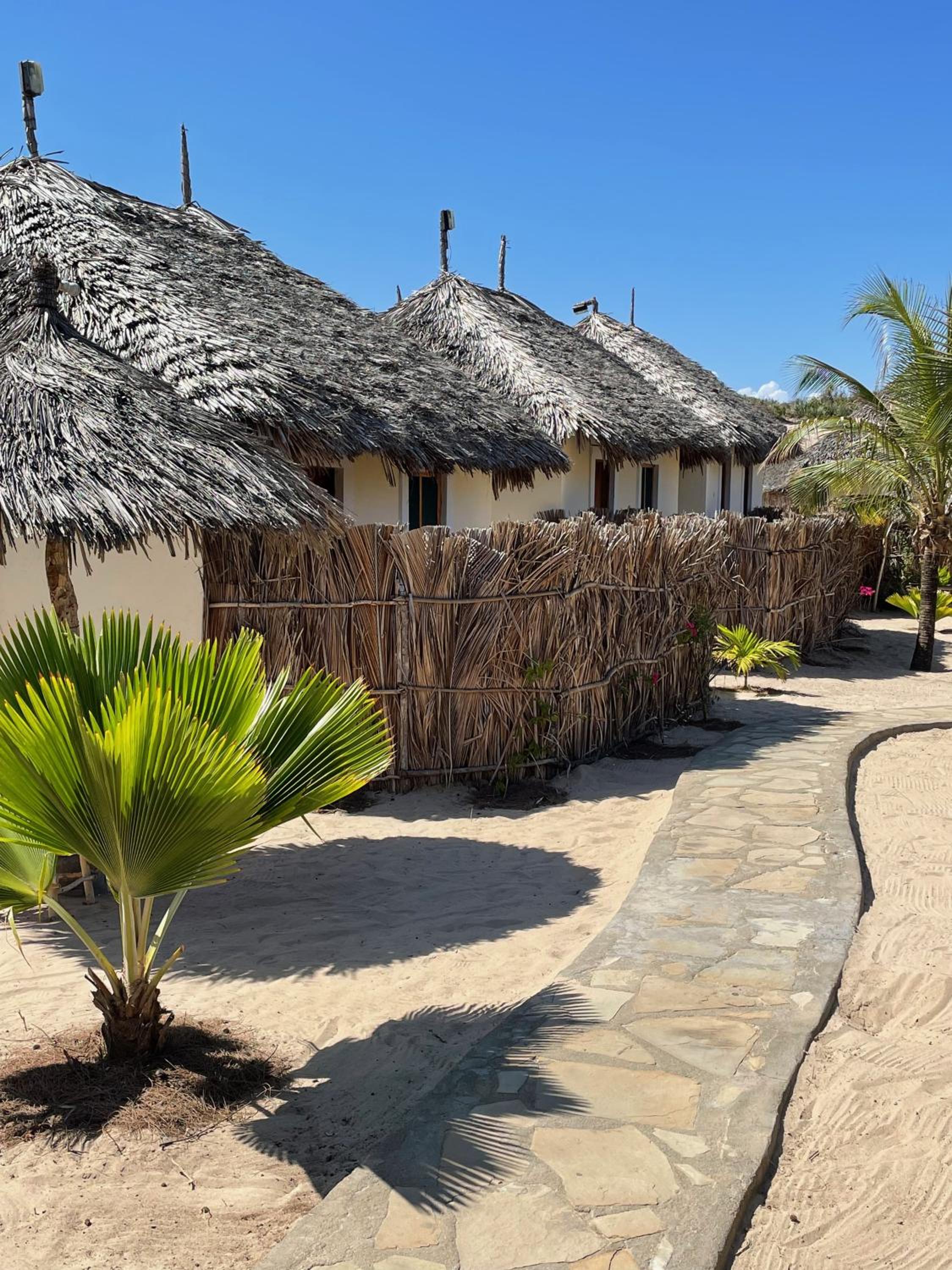 Mambrui Golden Beach Bar and Cottages view 3