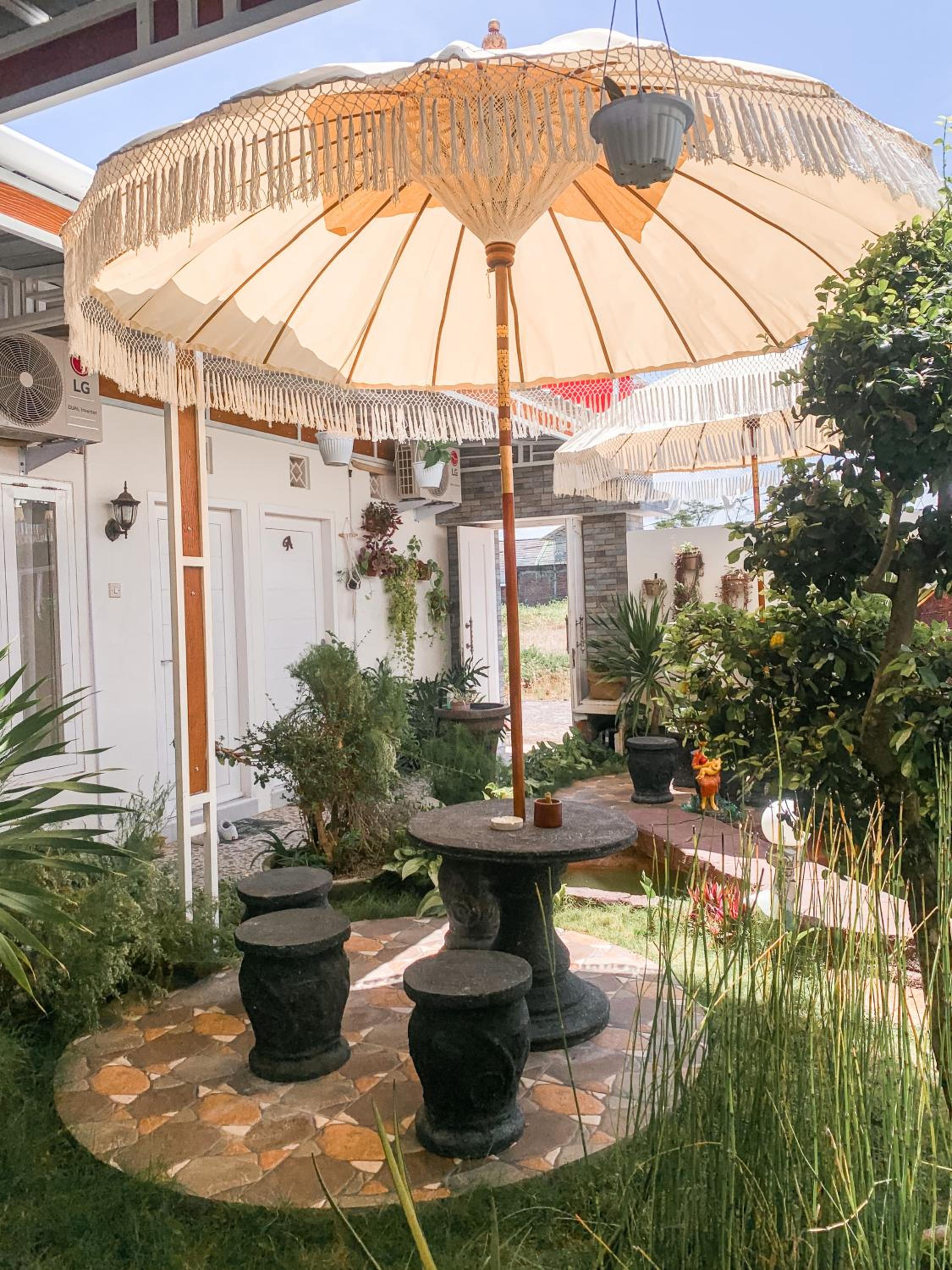 Tropical Paradiso Homestay view 3
