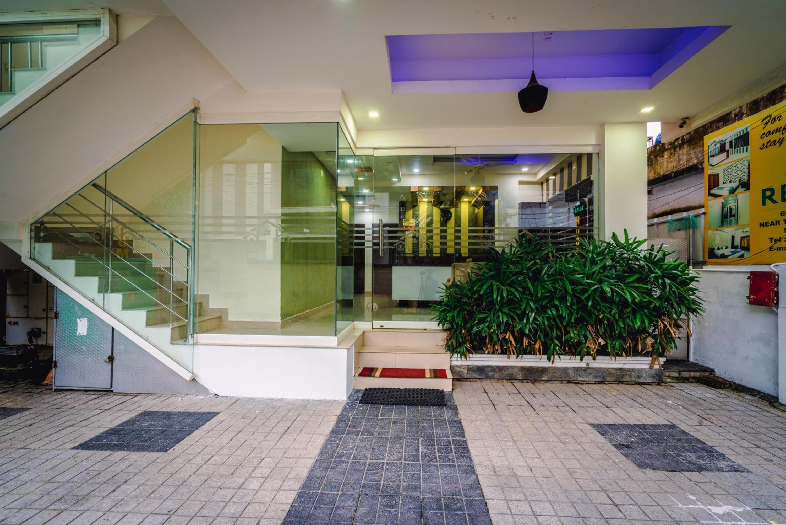 Cochin Vacations - Almas Residency - Property Image 10