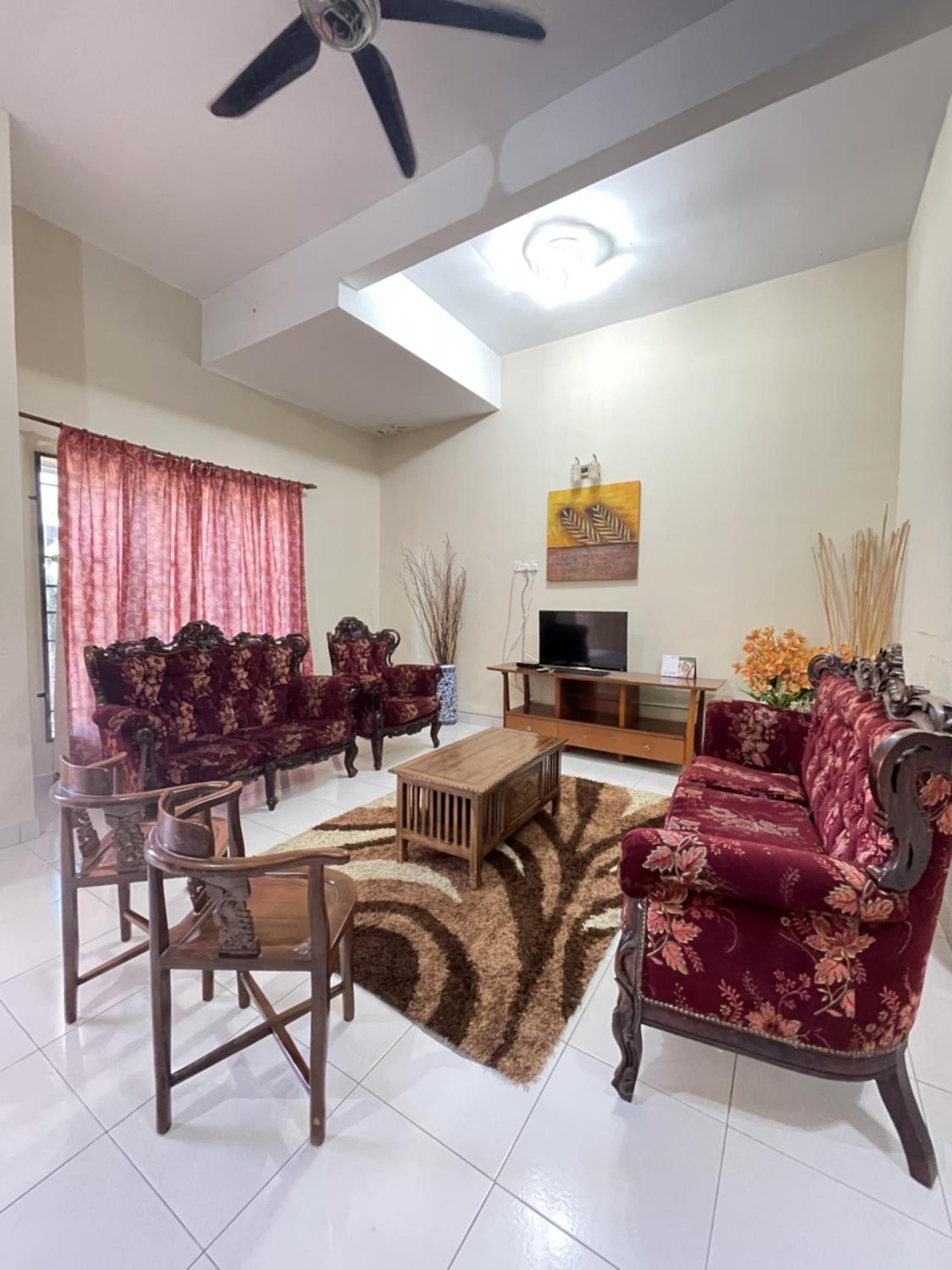 Near Beach and Airport - Ivana Homestay Unit C1 photo 7