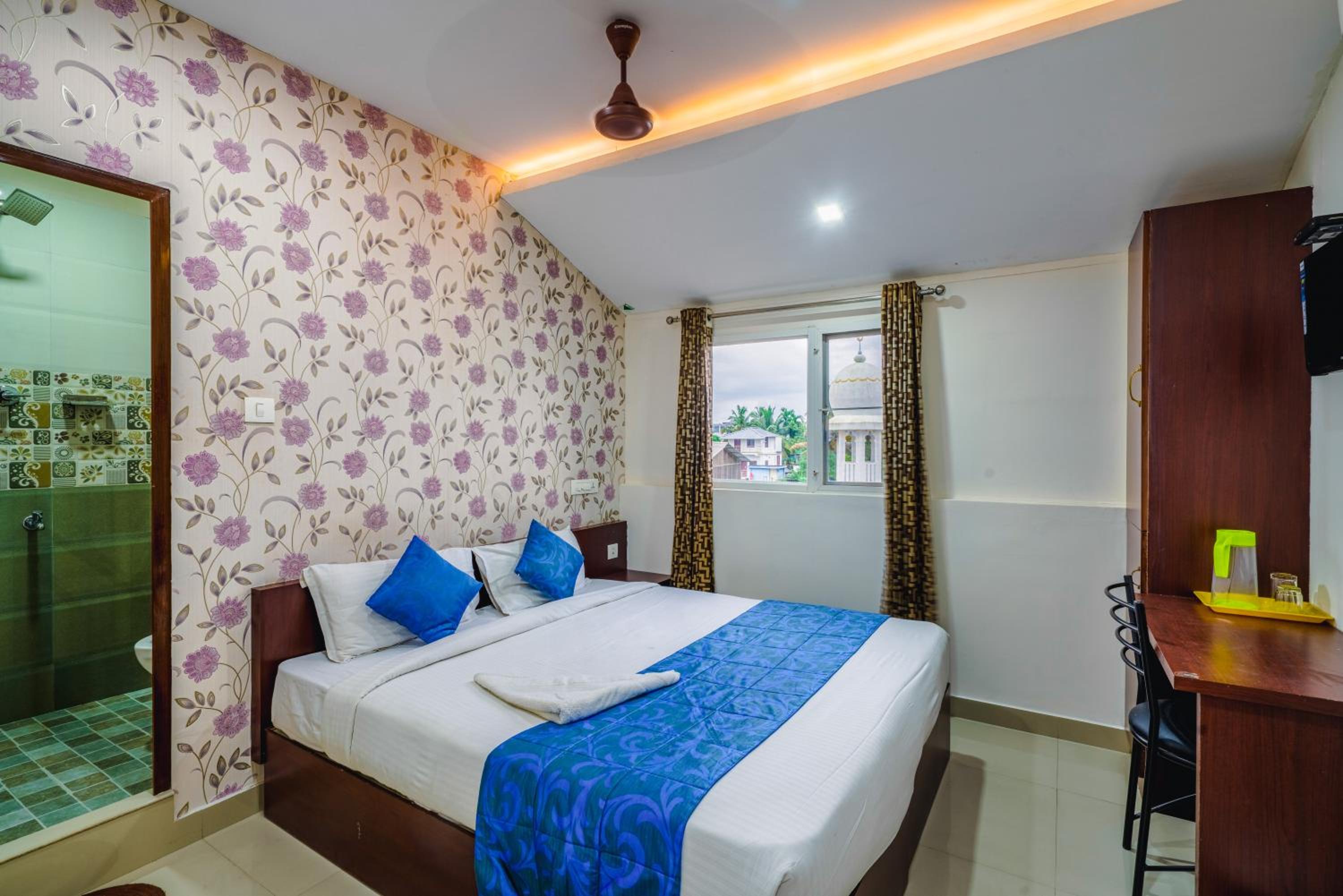 Cochin Vacations - Almas Residency - Property Image 4