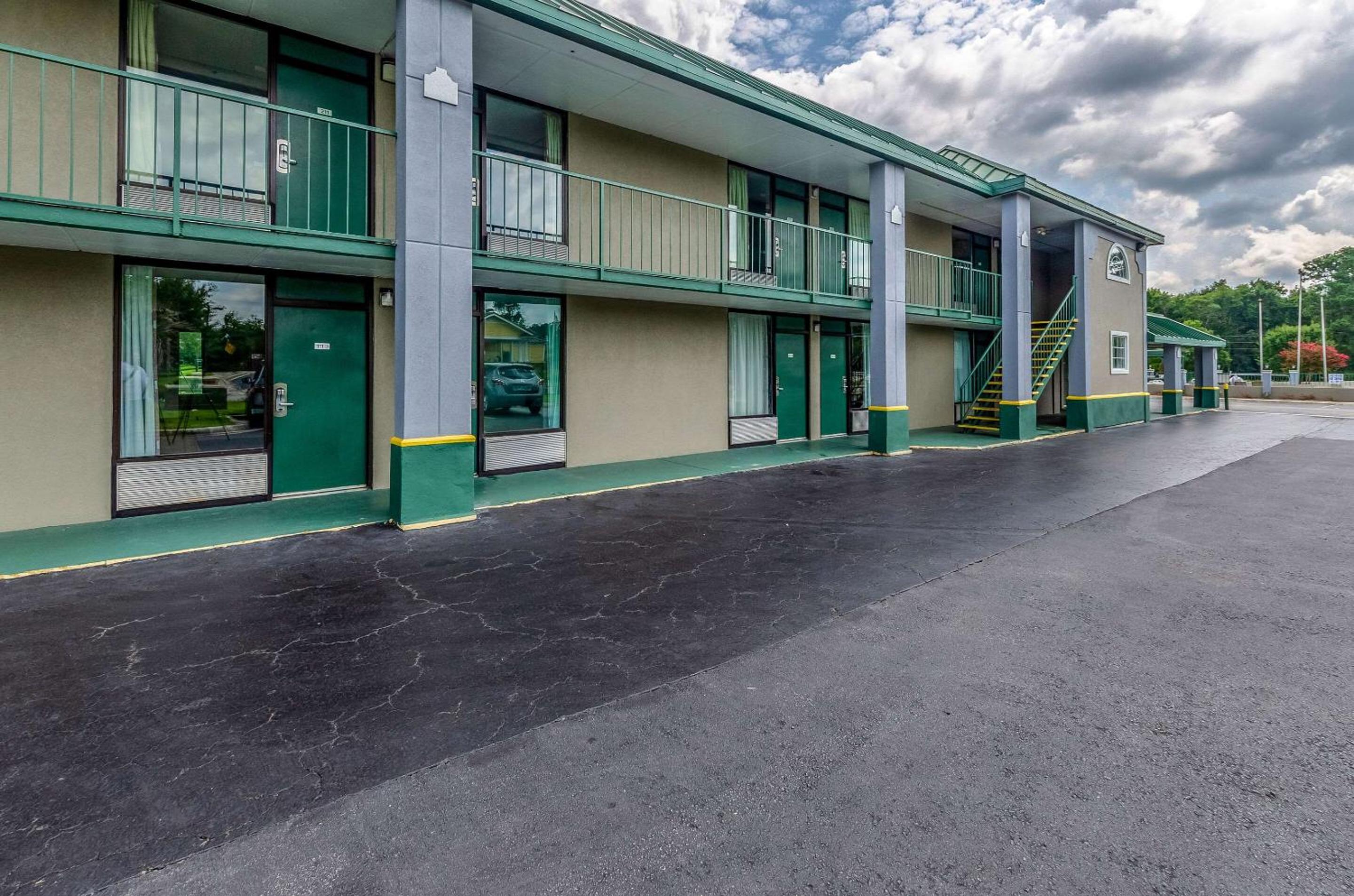 Econo Lodge Goose Creek - Charleston North view 4