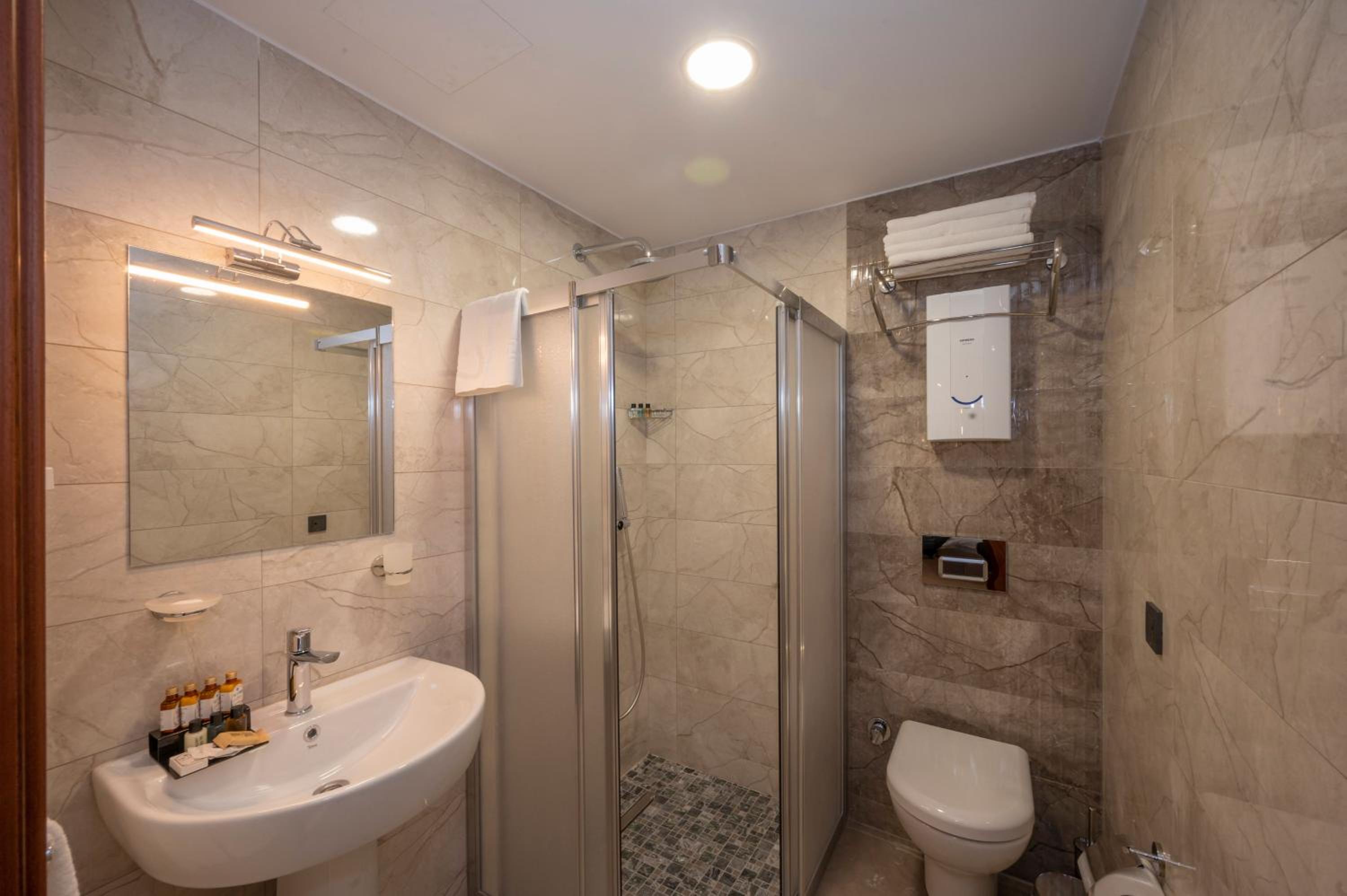 KA Hotel & Suites - Image 22