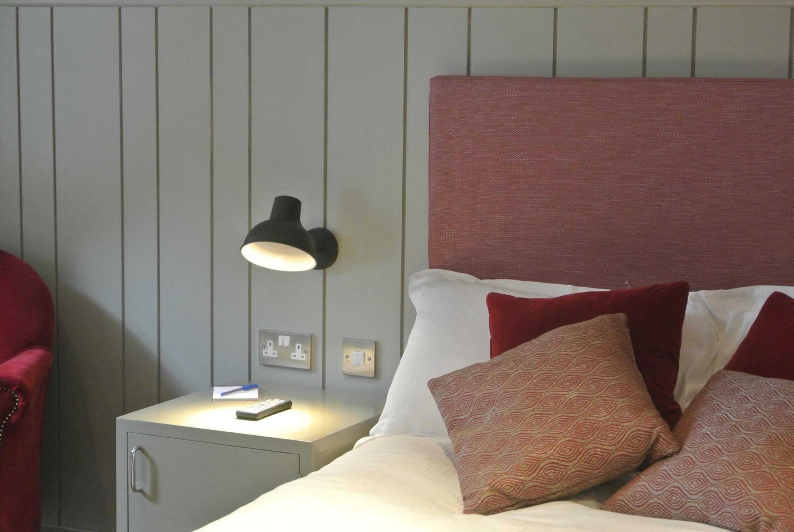 The Crown Pub, Dining & Rooms
