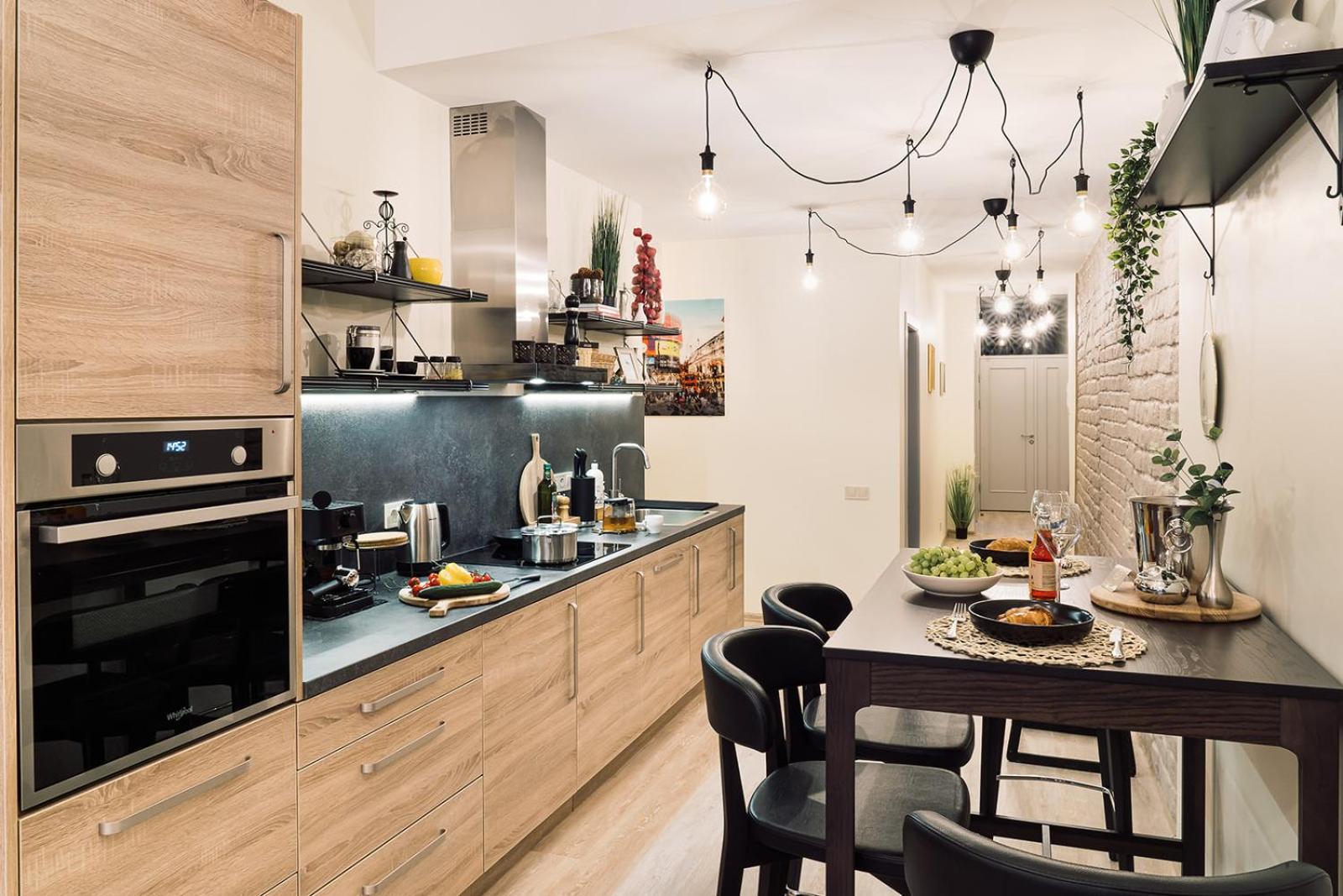 MORRISON apartment/15 guests/7bedrooms/Riga Old Town