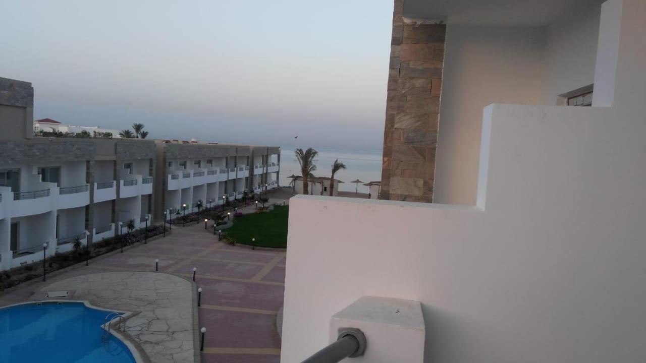 Cecelia Resort