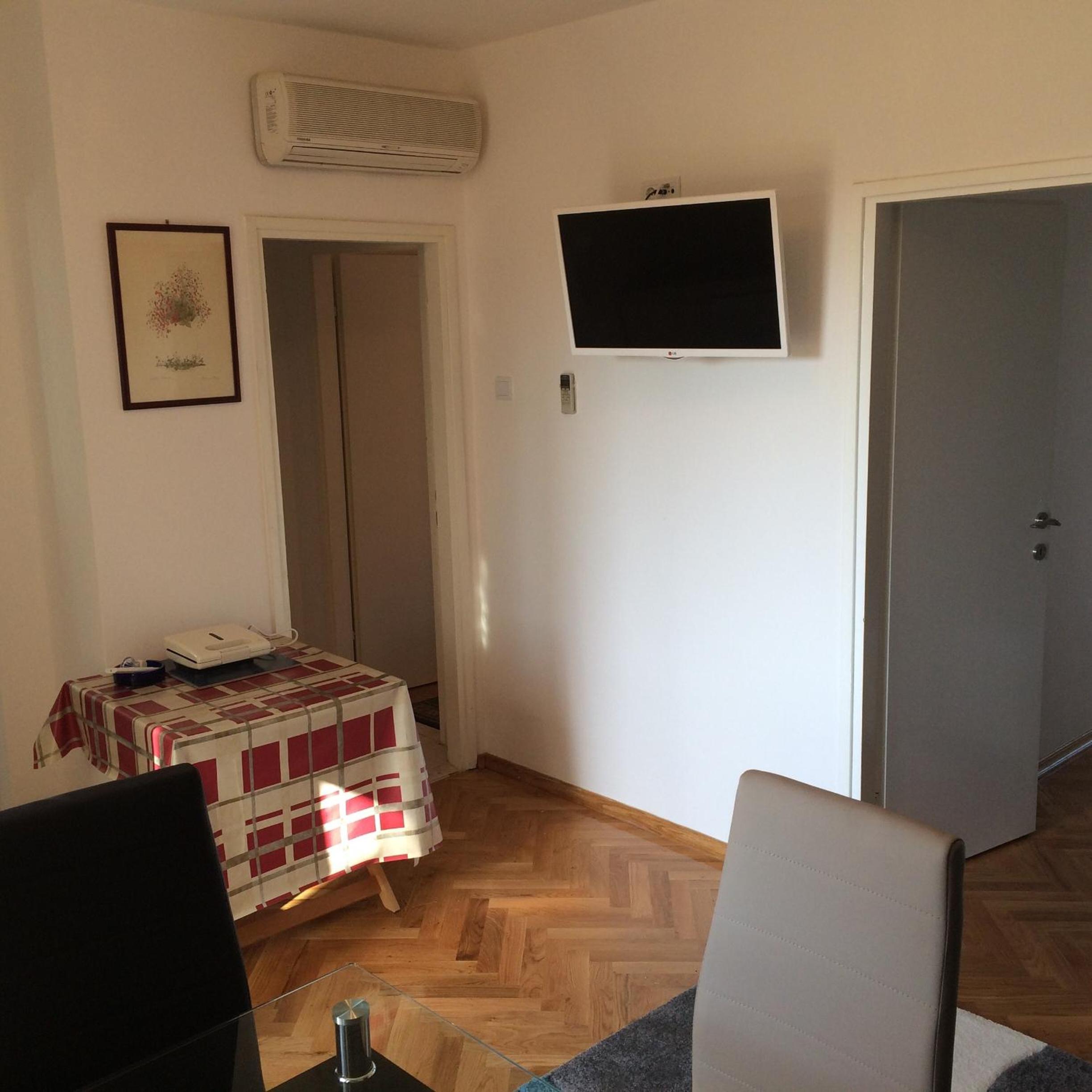Photo 32