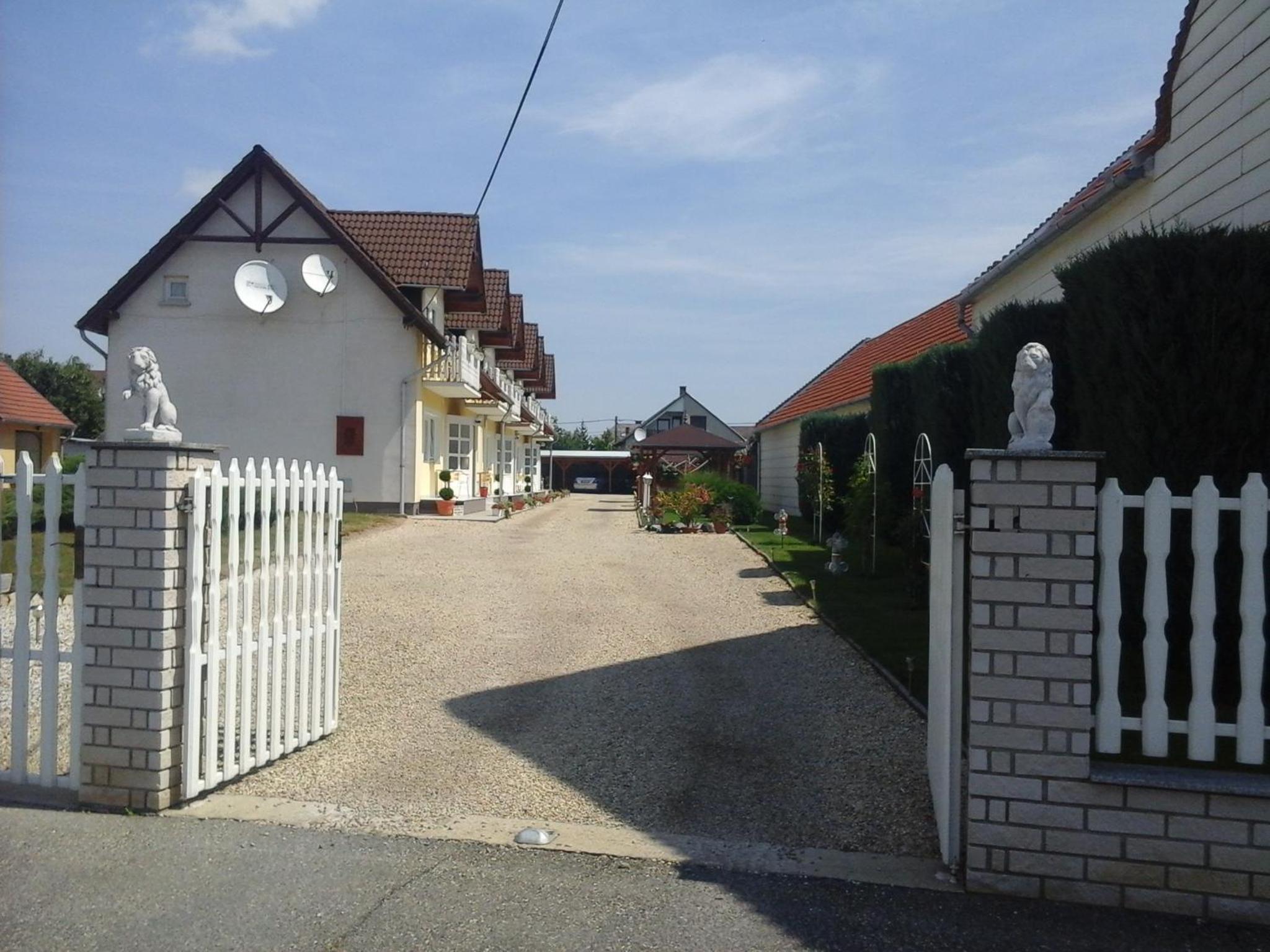 Petrovics Apartmanház 1