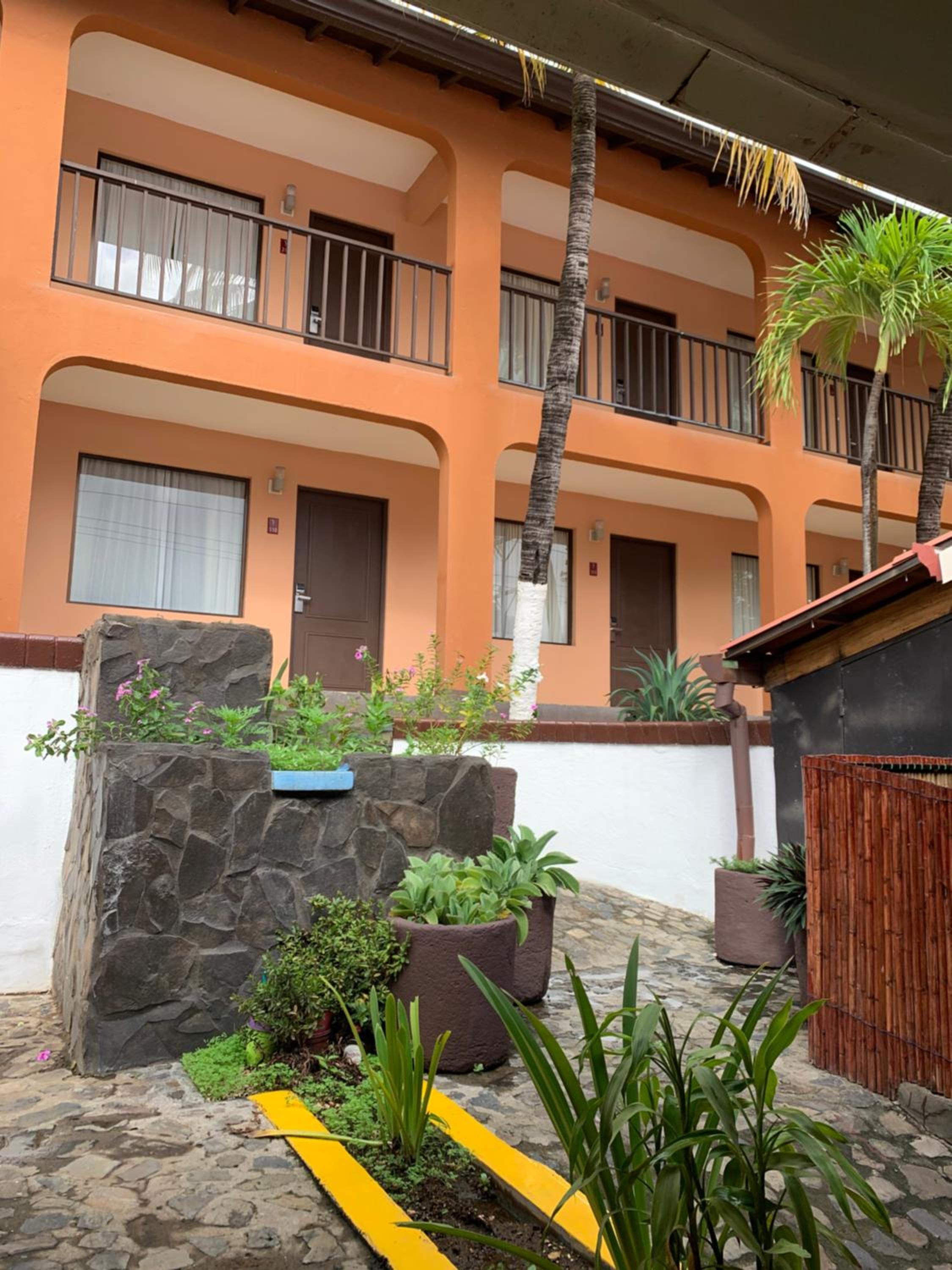 Hotel Coco Beach Hotel - Image 1