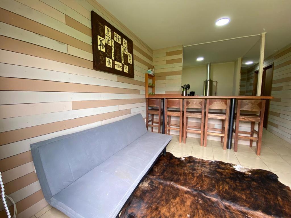 Cabaña Campestre con WIFI, desconexión total a 7 min de Villarrica