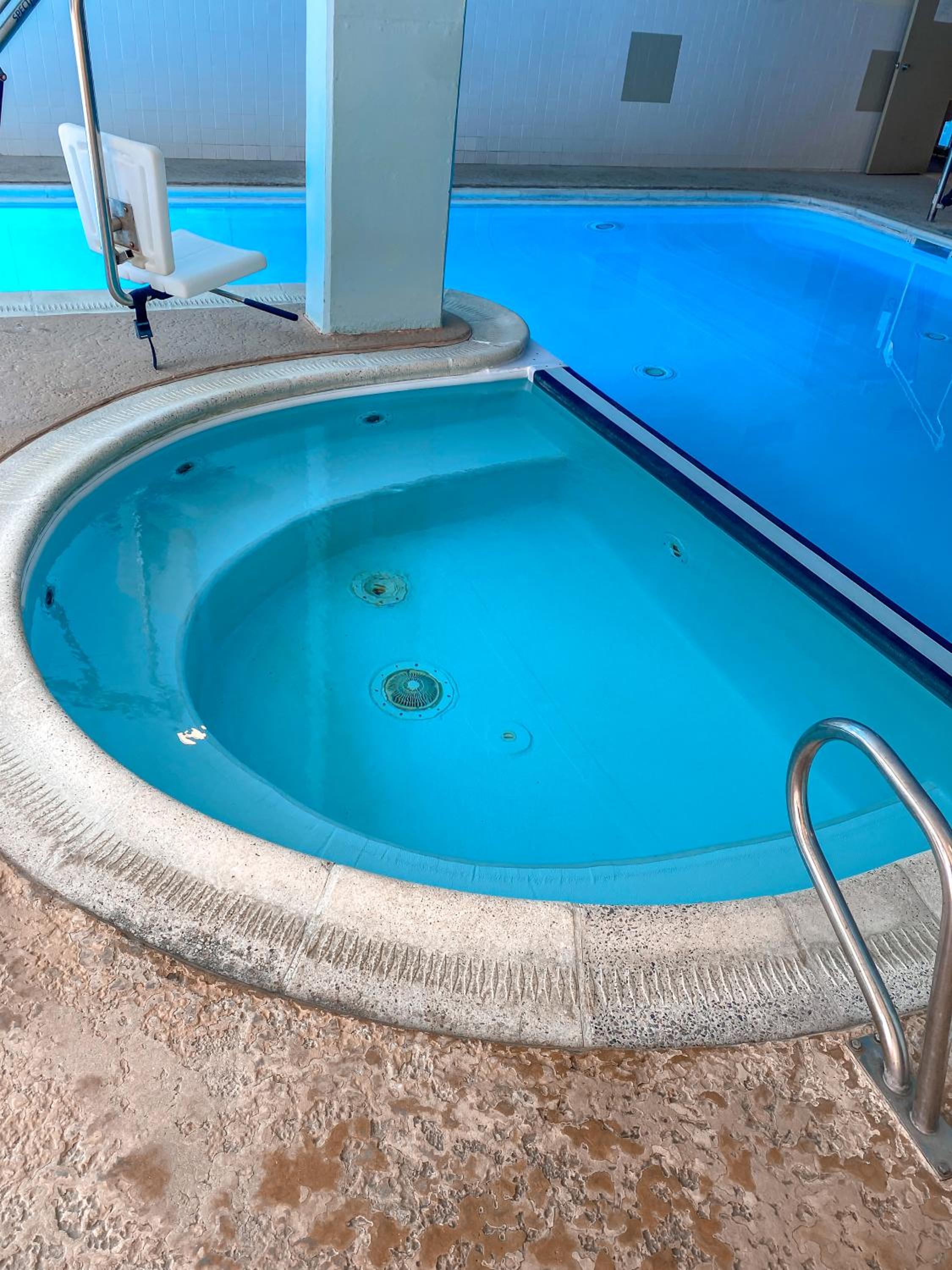 Ski-In Ski-out Luxury Condo with Hot Tub and pools view 2
