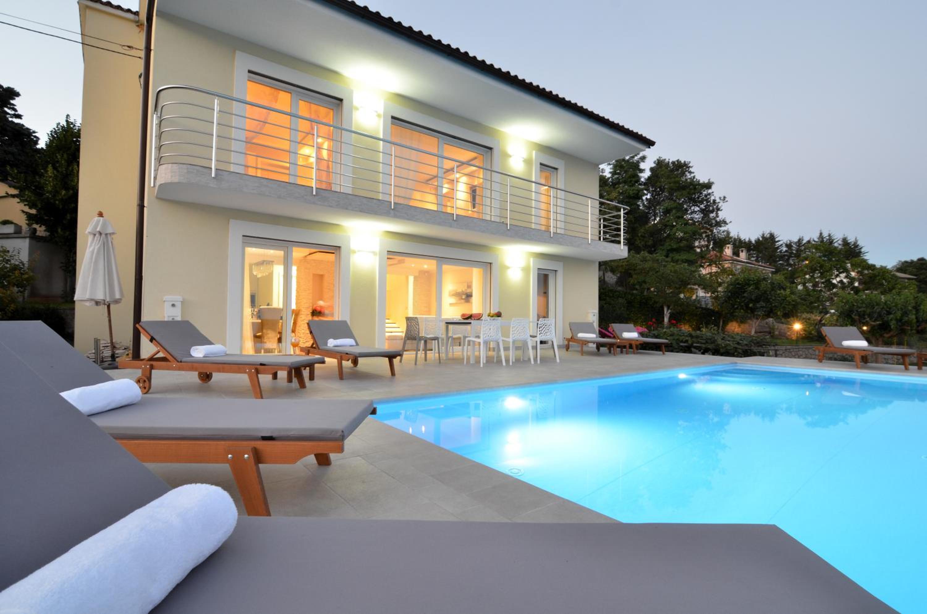 Villa Maelynn Opatija with Heated Pool and Sea View view 2