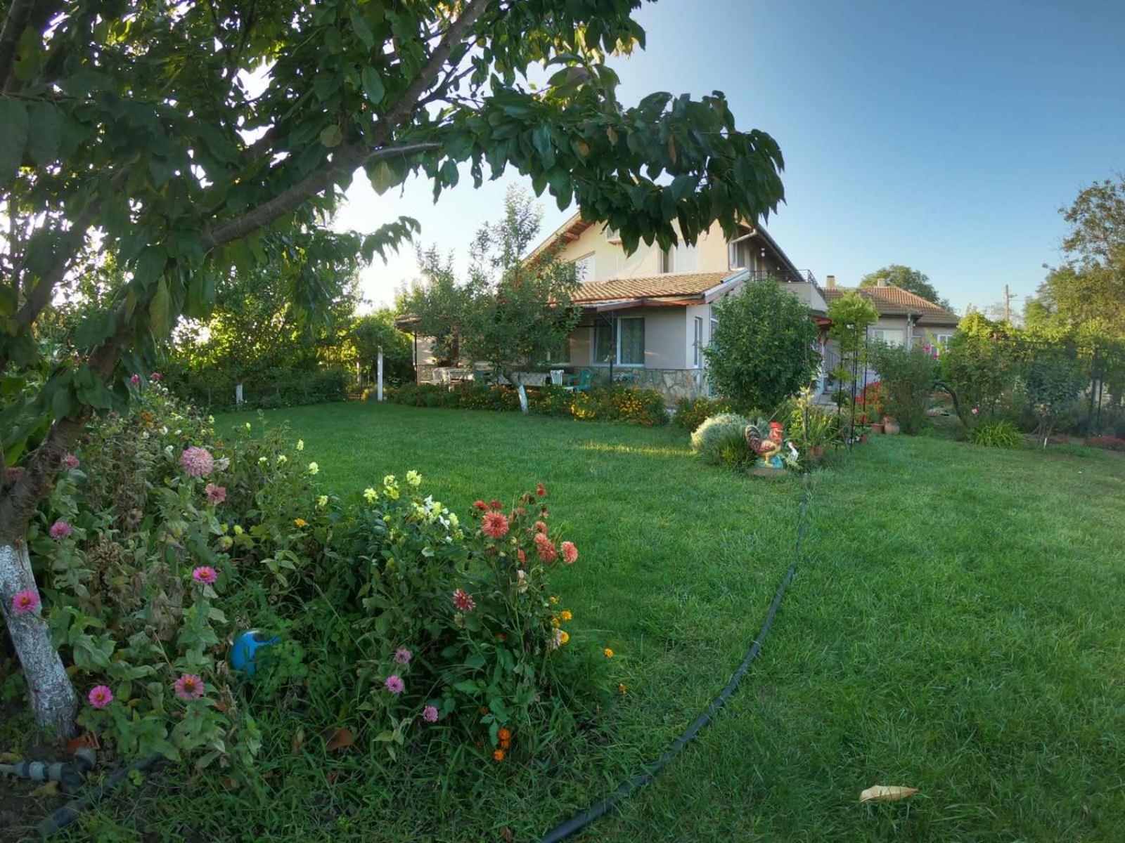 Guest House Ezerets
