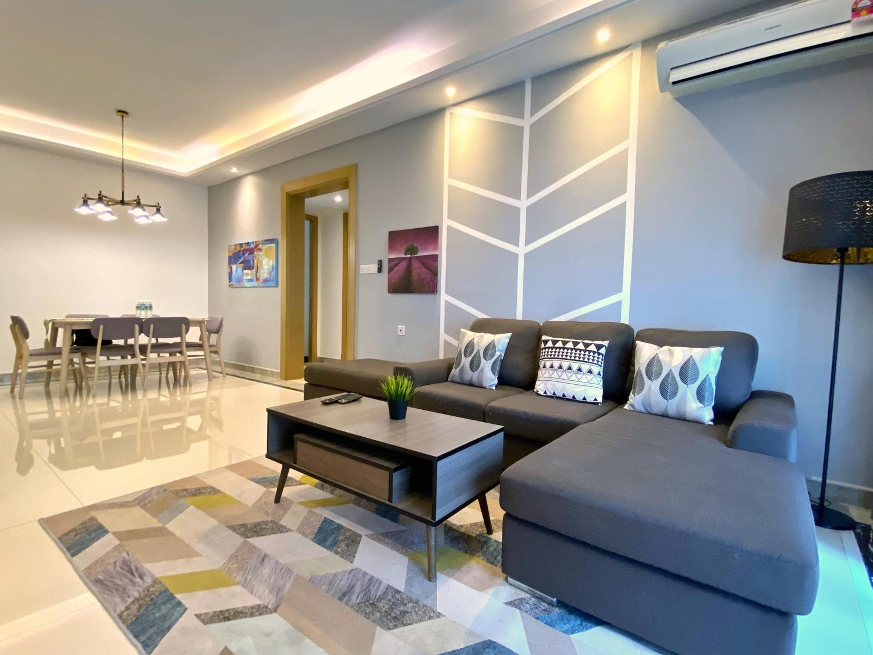 R&F Princess Cove JB Apartment Suites By SC Homestay