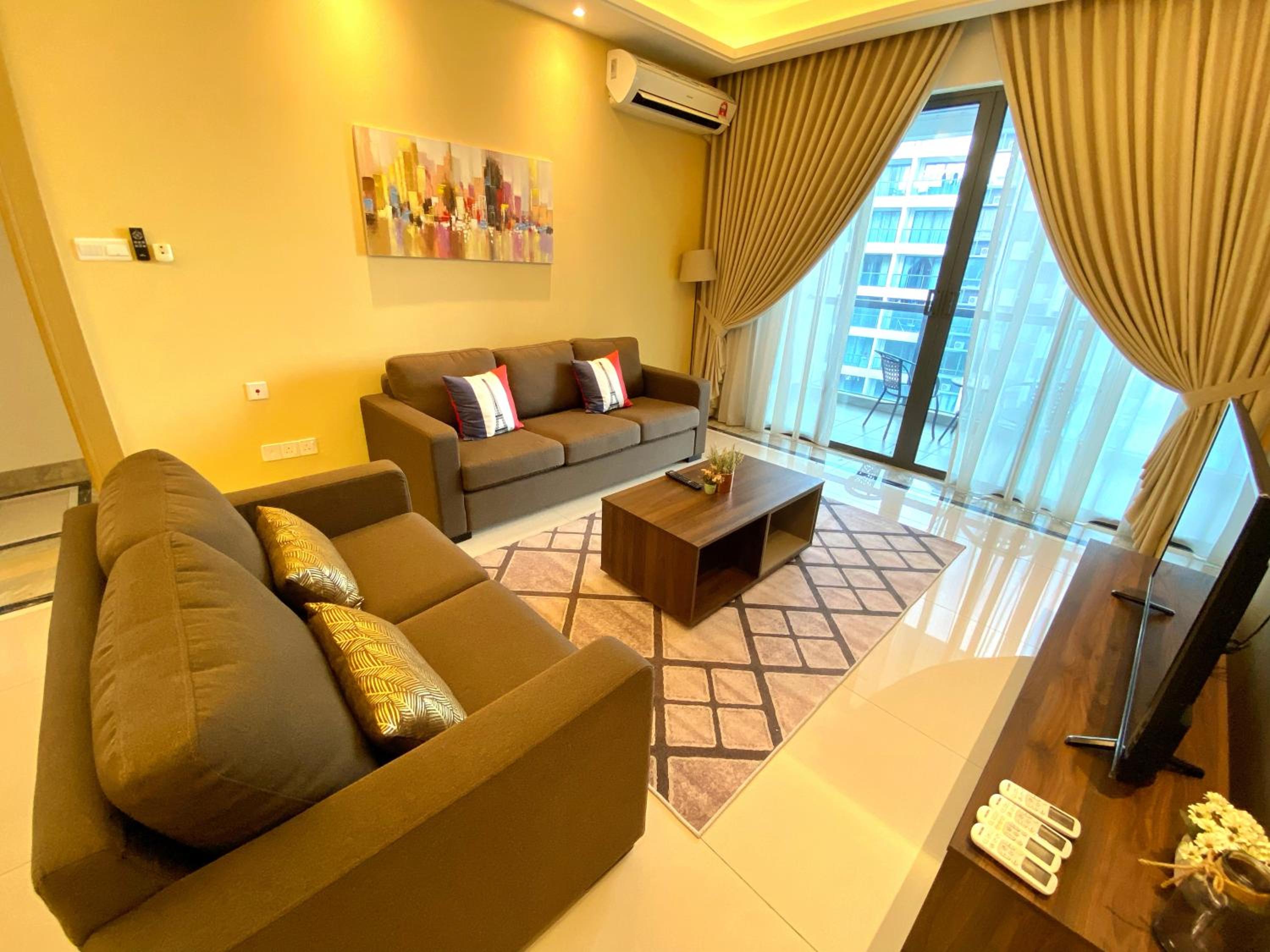 R&F Princess Cove JB Apartment Suites By SC Homestay