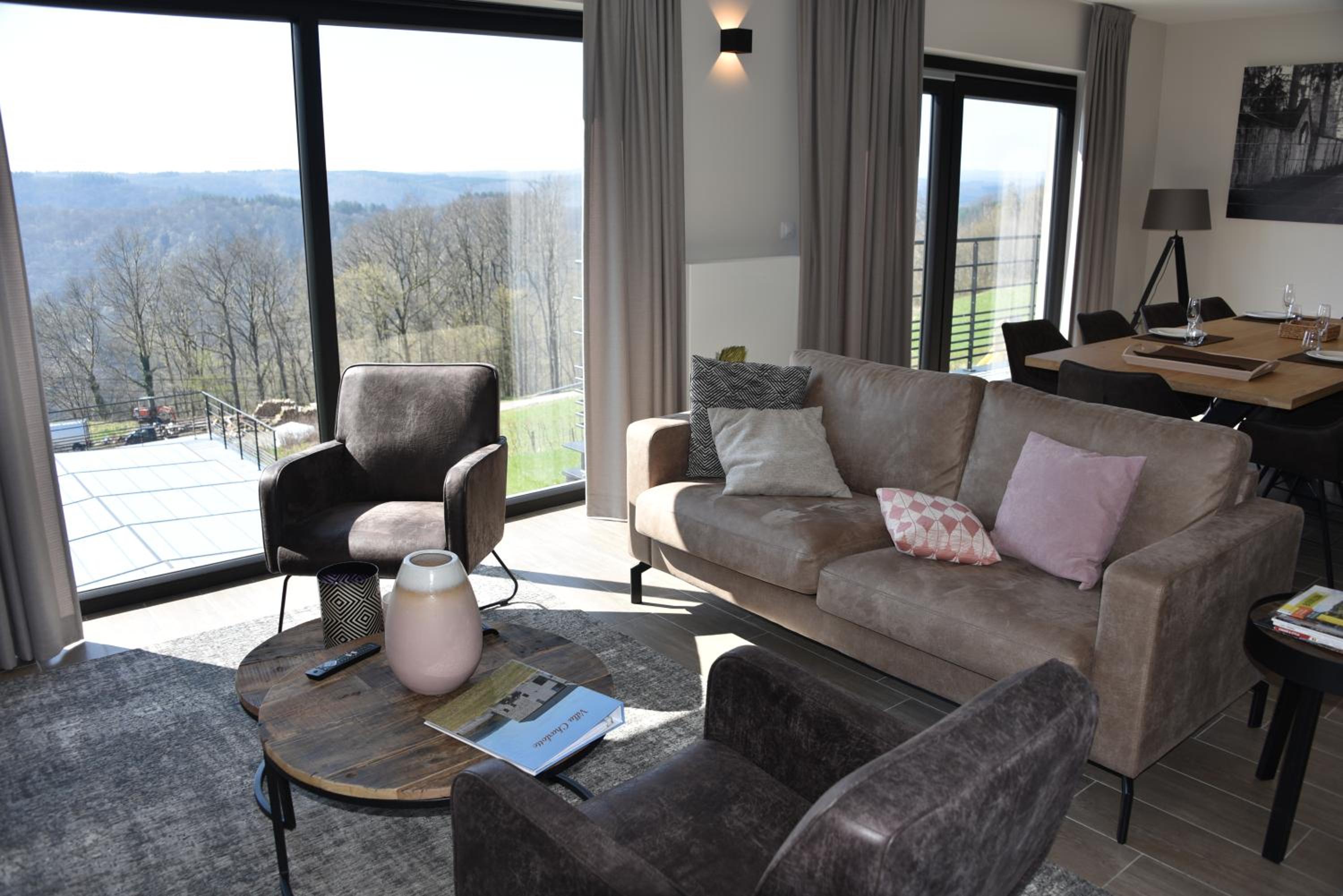 Rochehaut, Les Semoiselles, Villa Charlotte