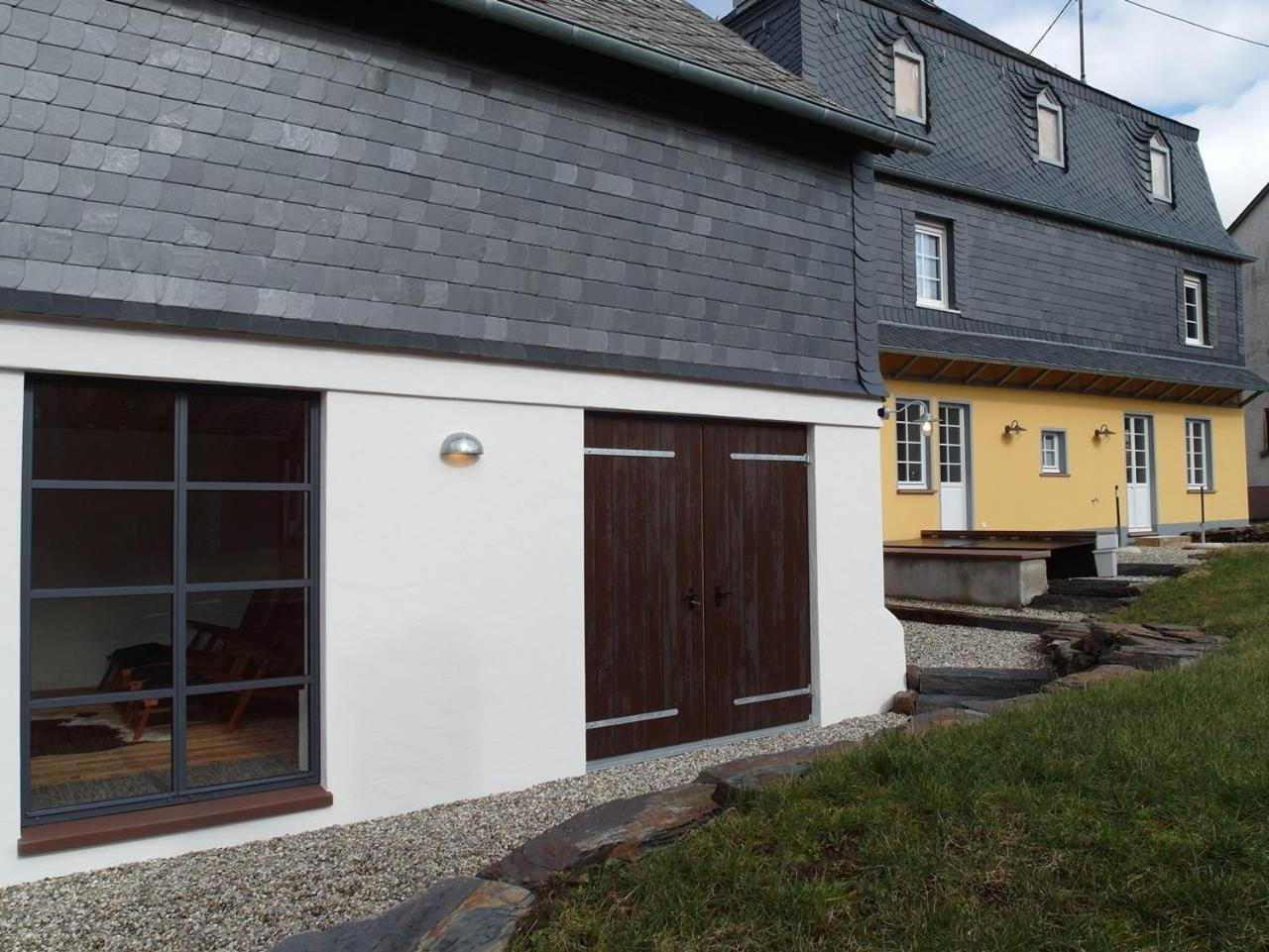 Das gelbe Ferienhaus