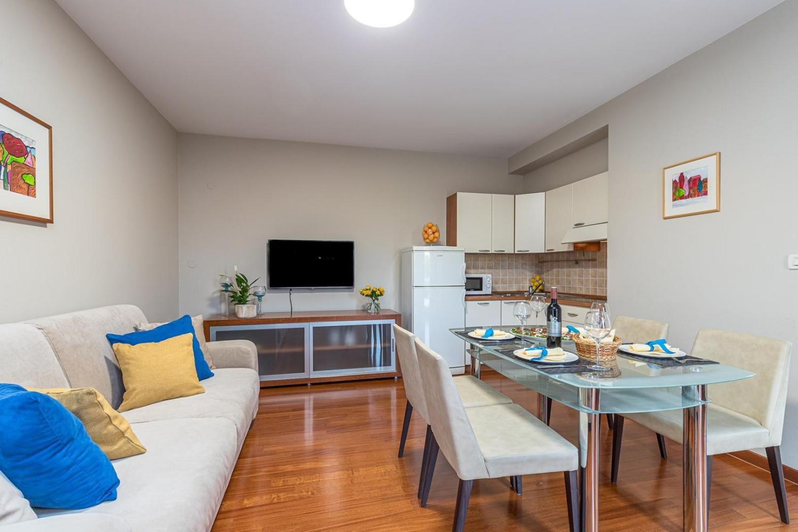 Apartment Complex Irena with Pool - Property Image 14