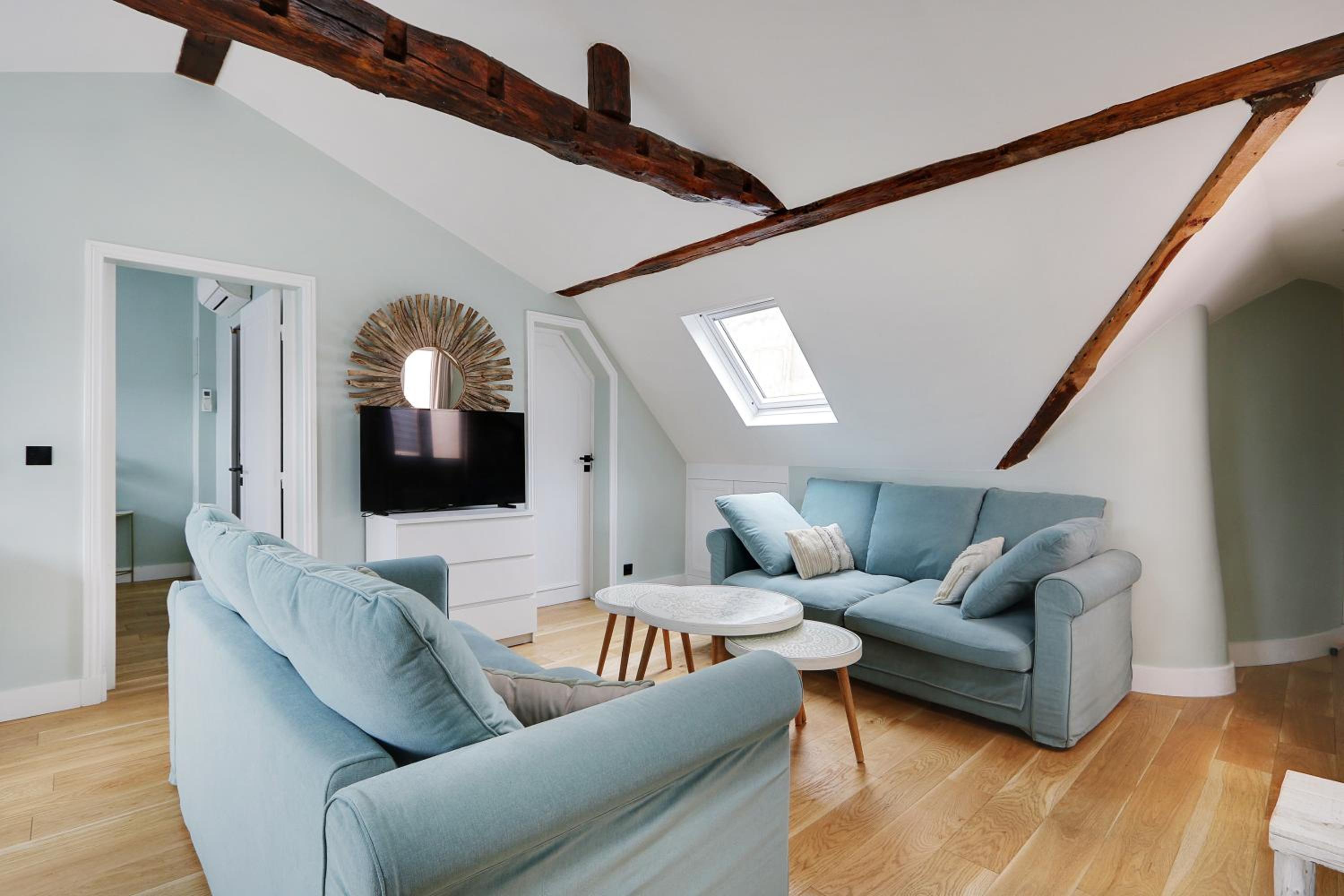 Pick A Flat's Apartments in Opéra Saint Lazarre - Rue de l'Isly