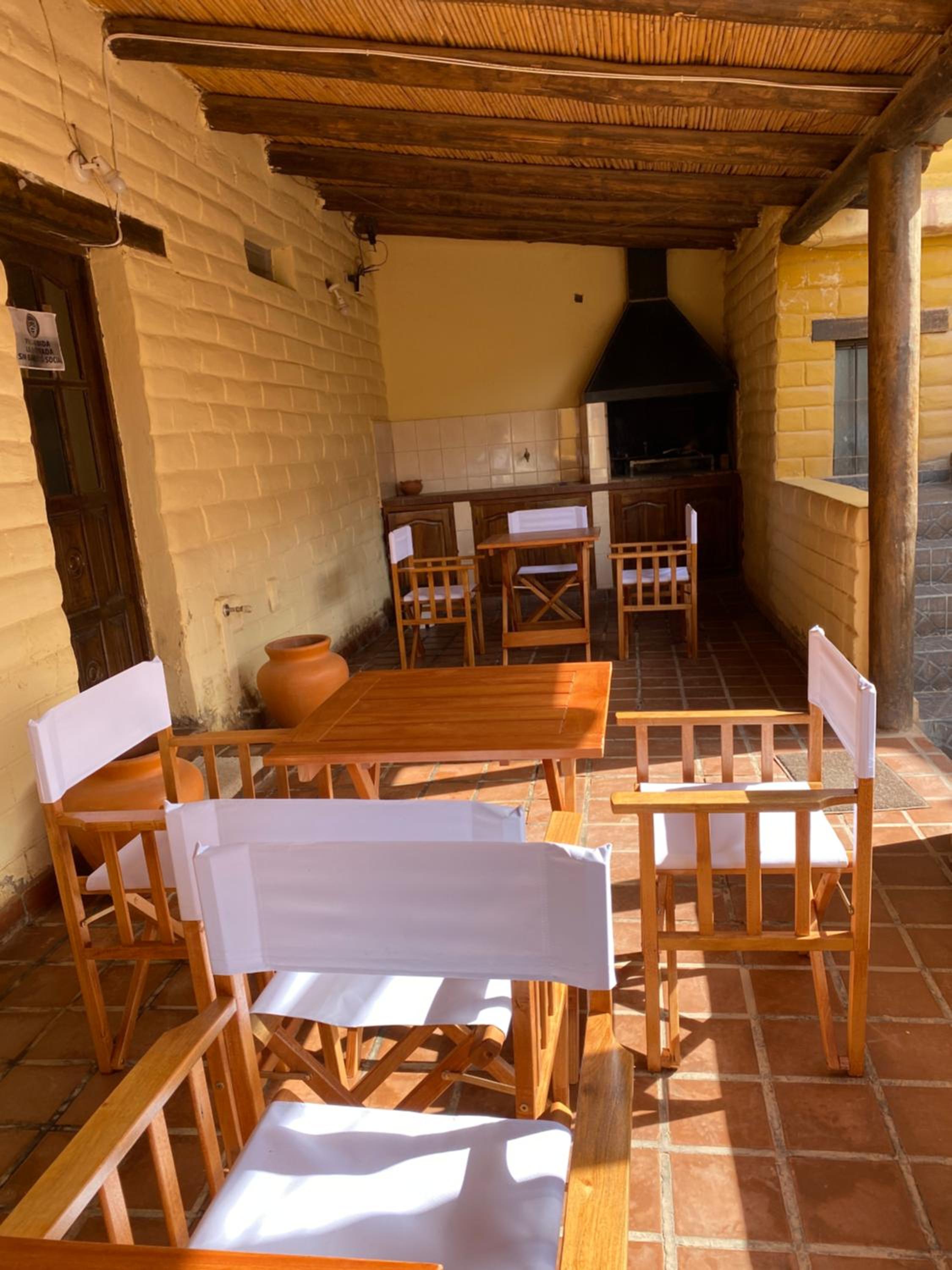 Hosteria Las Tinajas