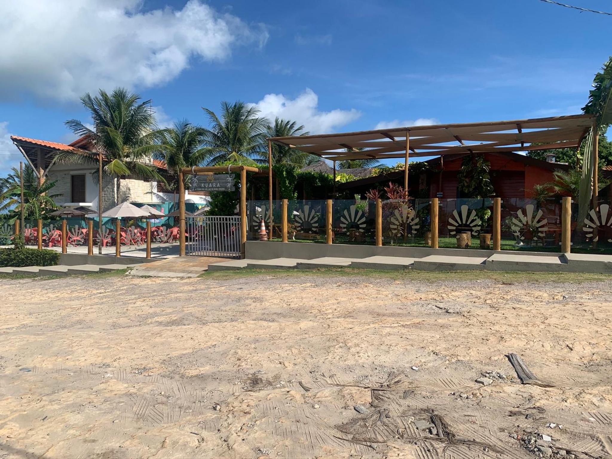 Casa em FRENTE À PRAIA, ao lado do Nord Hotel - Tabatinga