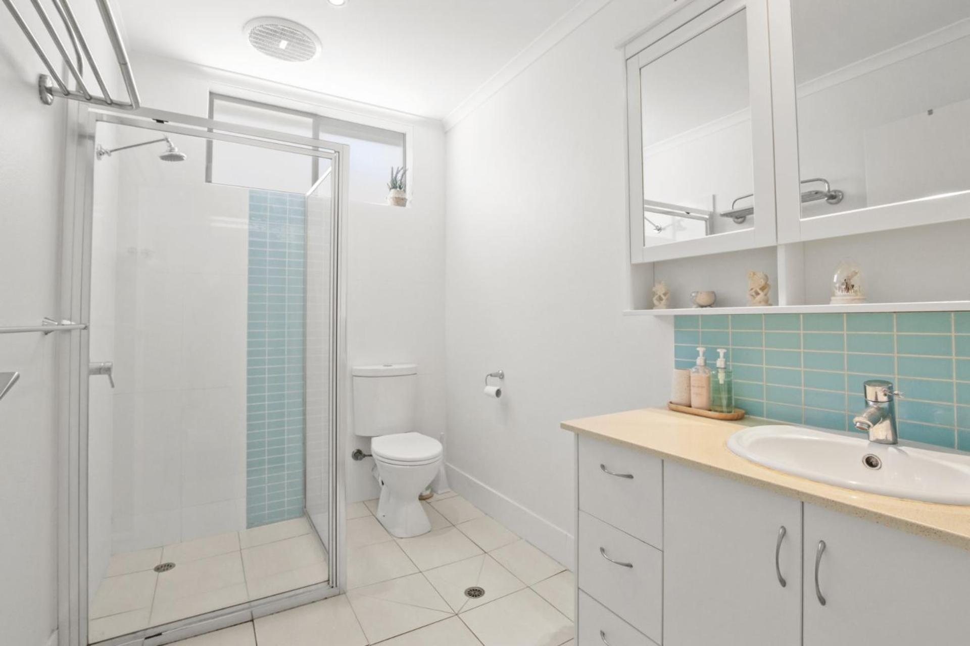 Caloundra Vacations - Beachcomber Unit 2 7 Dingle Ave - Property Image 7