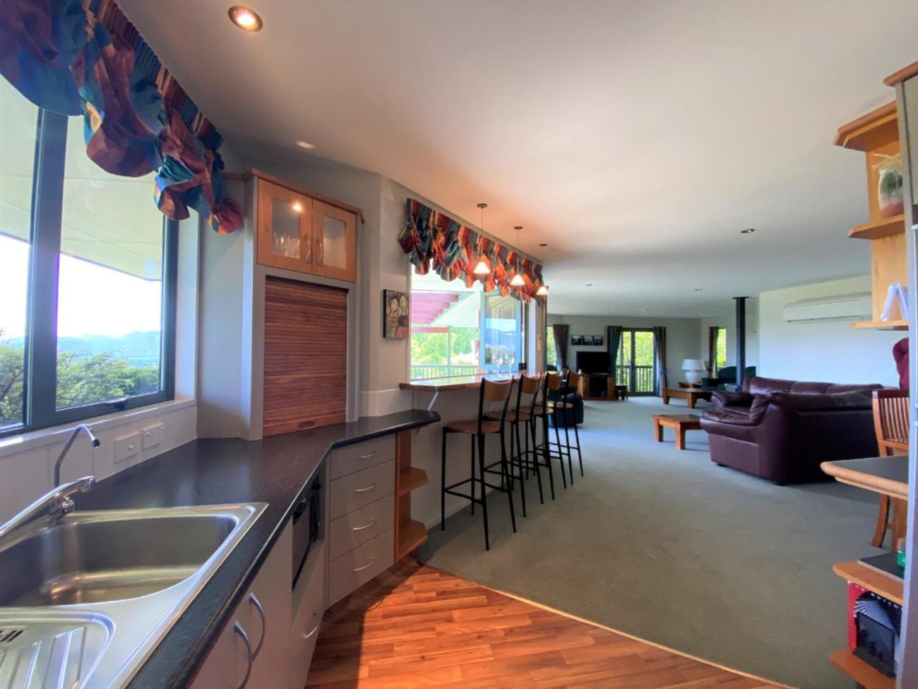 18a Oregon Heights view 5