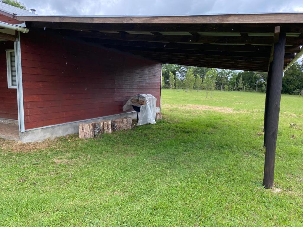 Cabaña Campestre con WIFI, desconexión total a 7 min de Villarrica