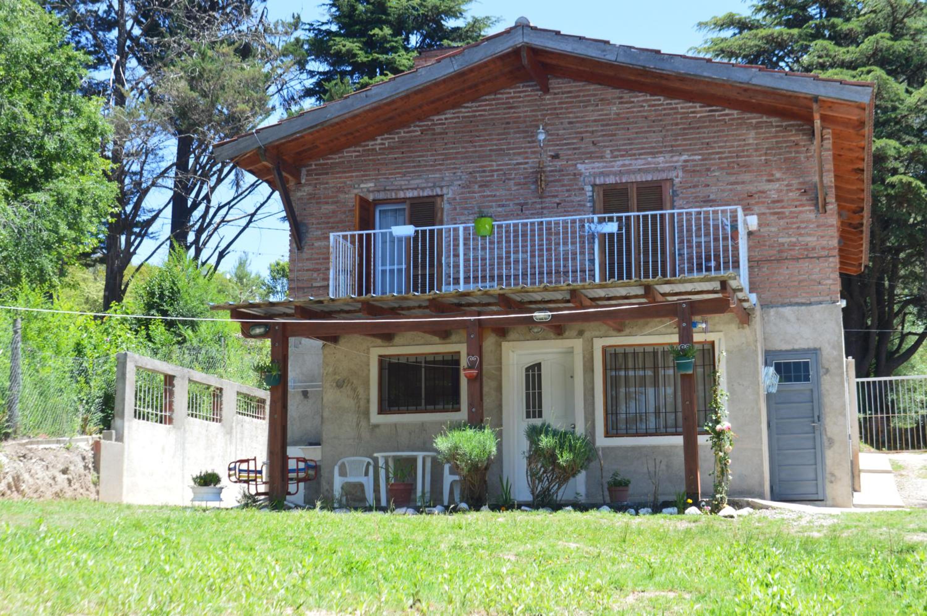 Eluney Apart