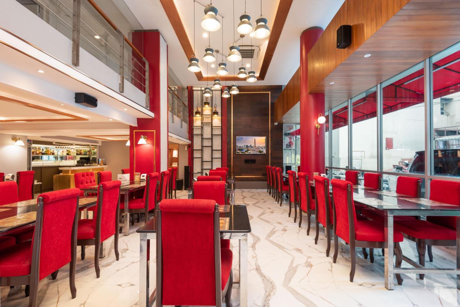 Khurana Inn