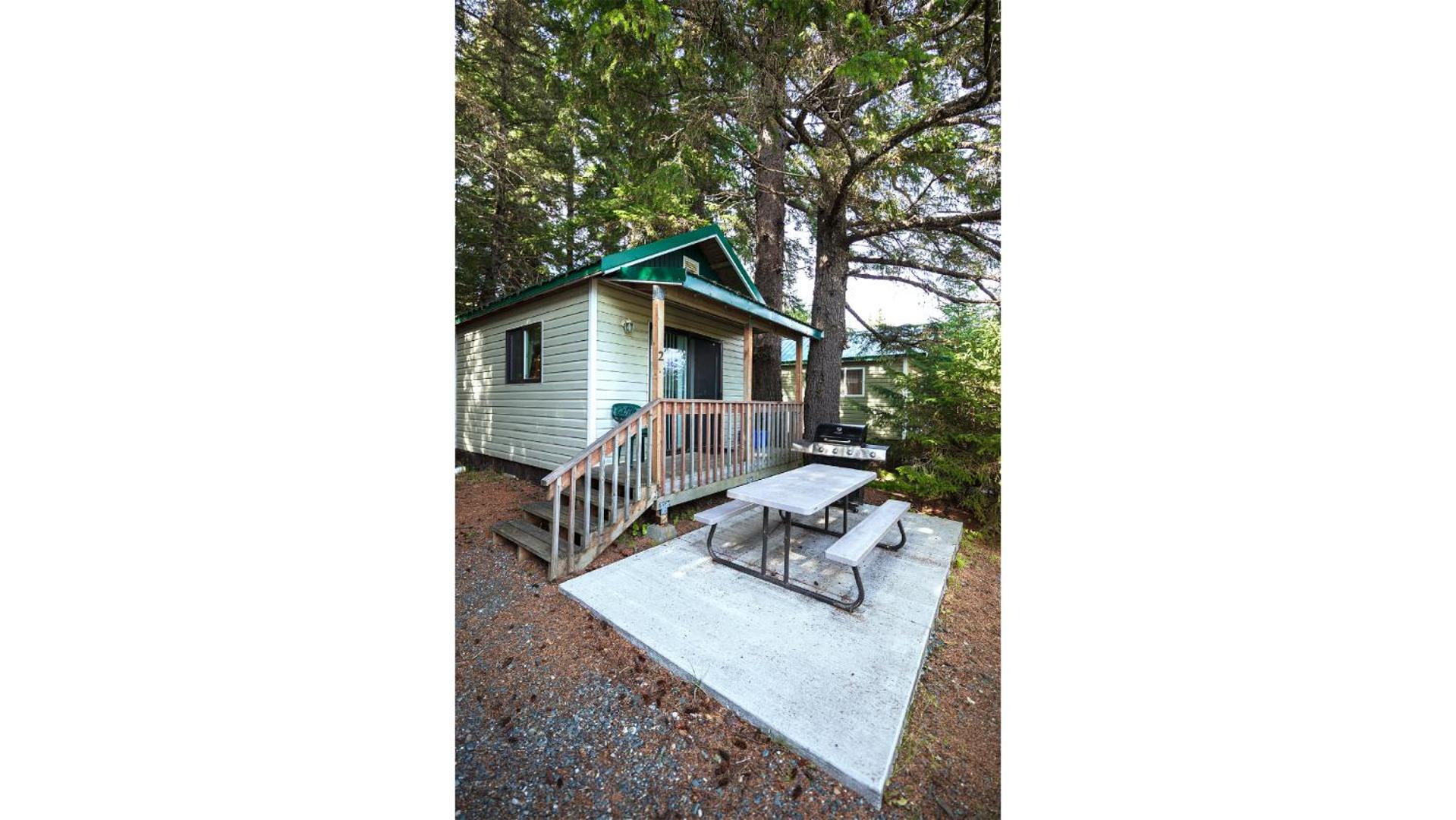 Cabin 2 Lynn View Lodge view 4