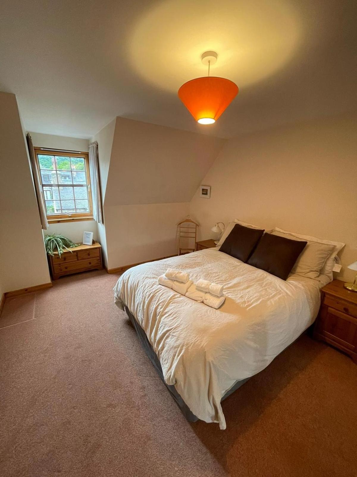 Lovely and Spacious 2BD Holiday Retreat Ballater view 5